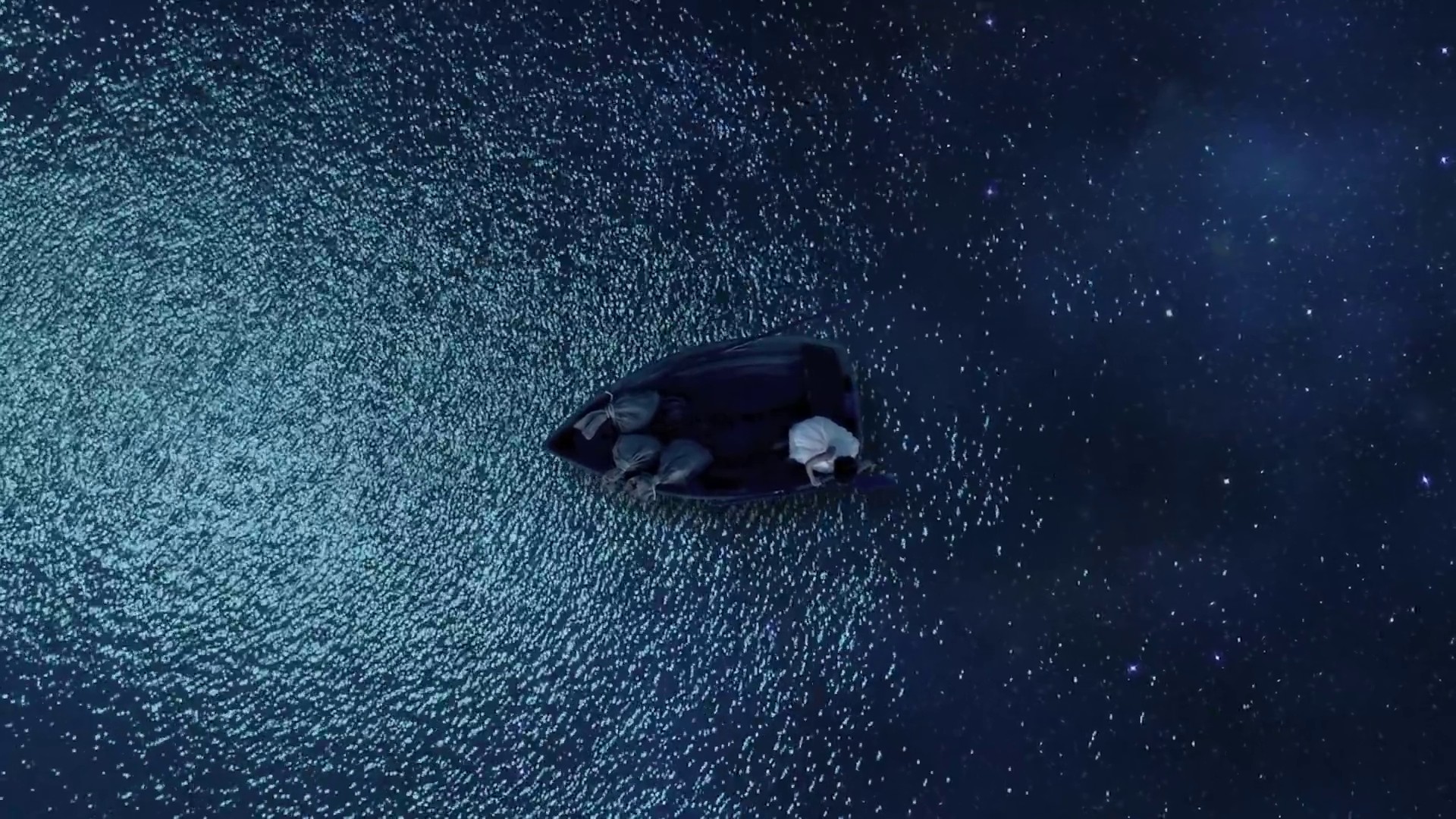 Petite Fille  (2021) —  shot,  lighting