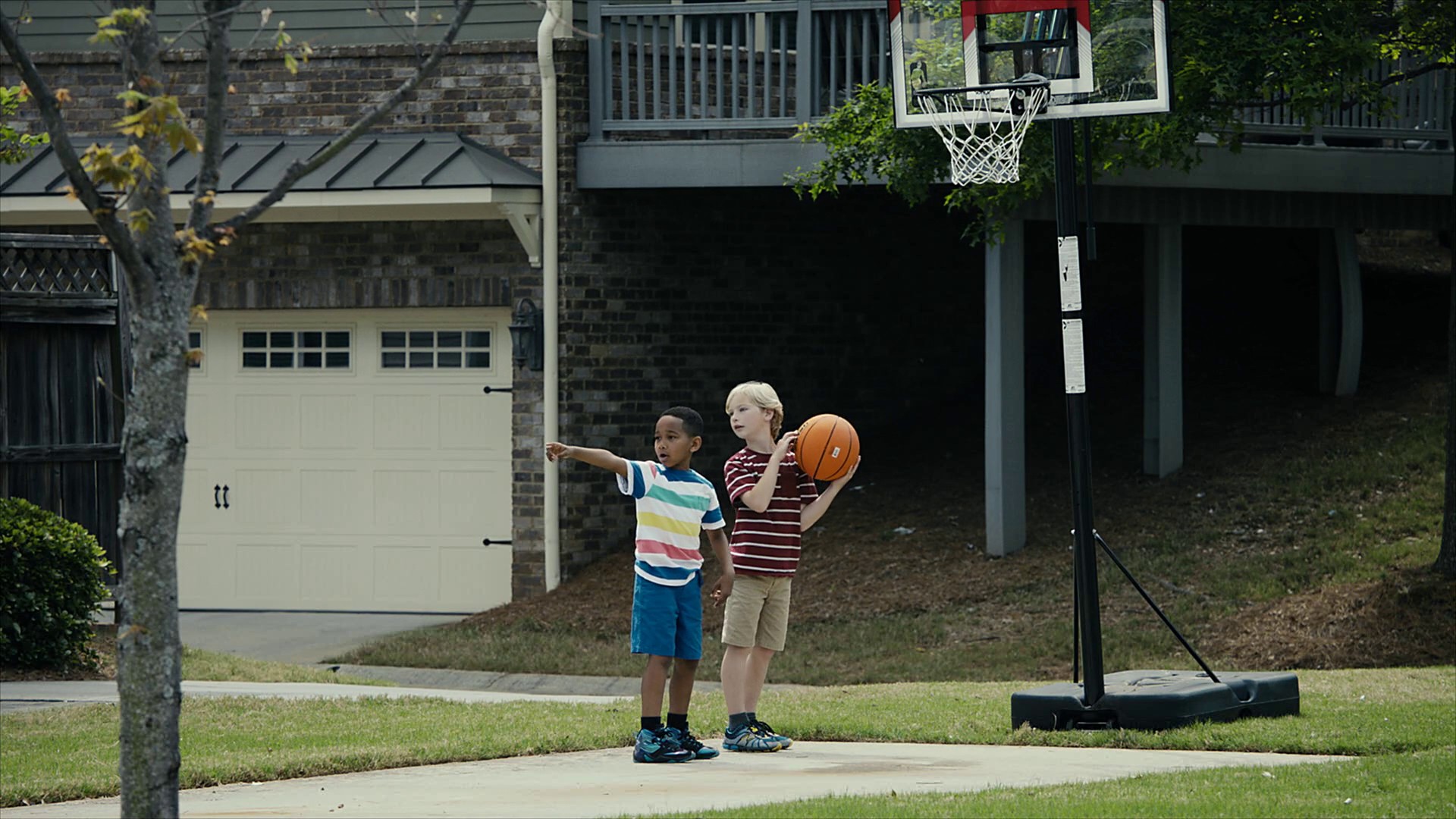 B.A.N. (2016) —  shot,  lighting