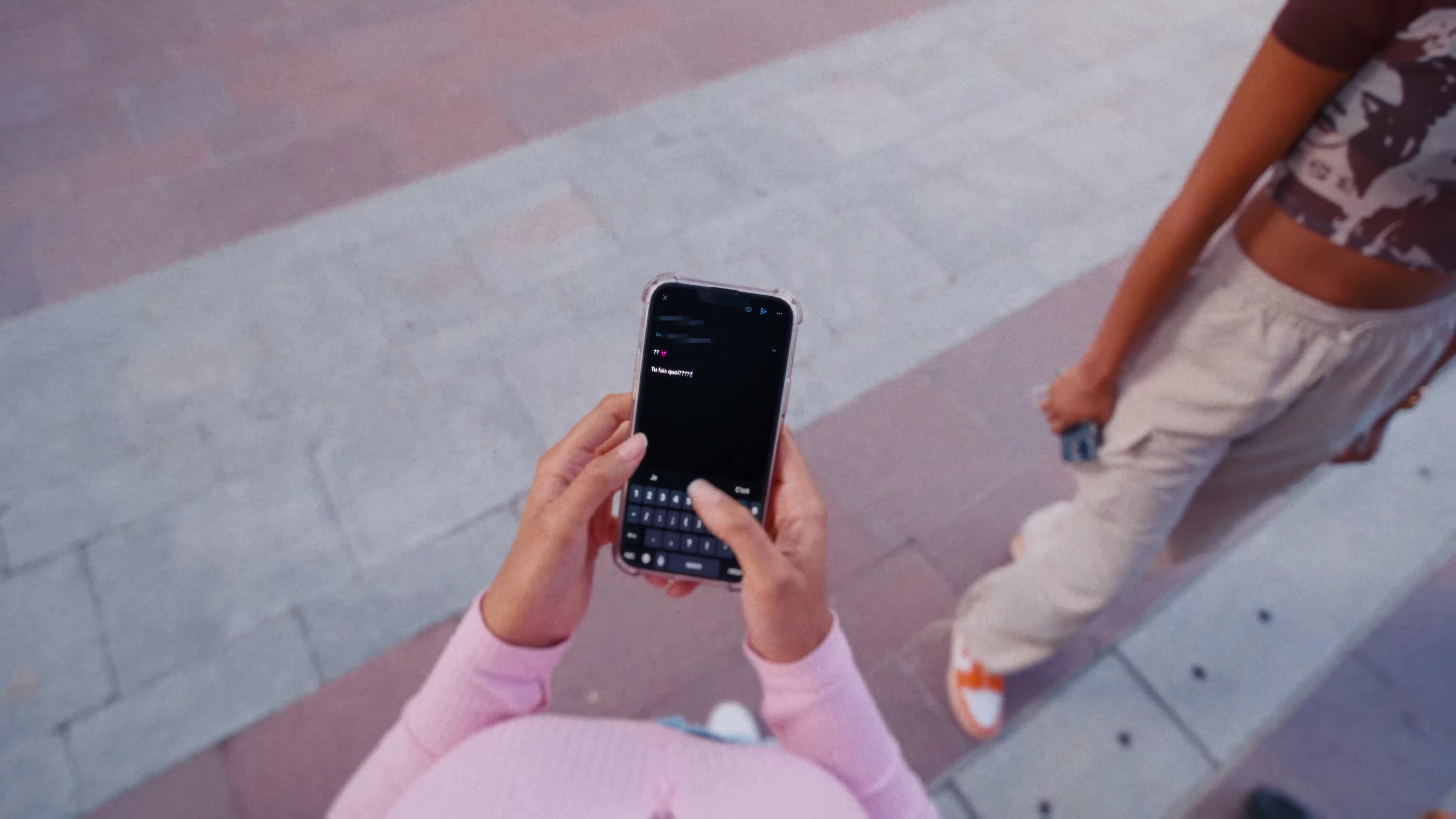 Gmail (2023) —  shot,  lighting