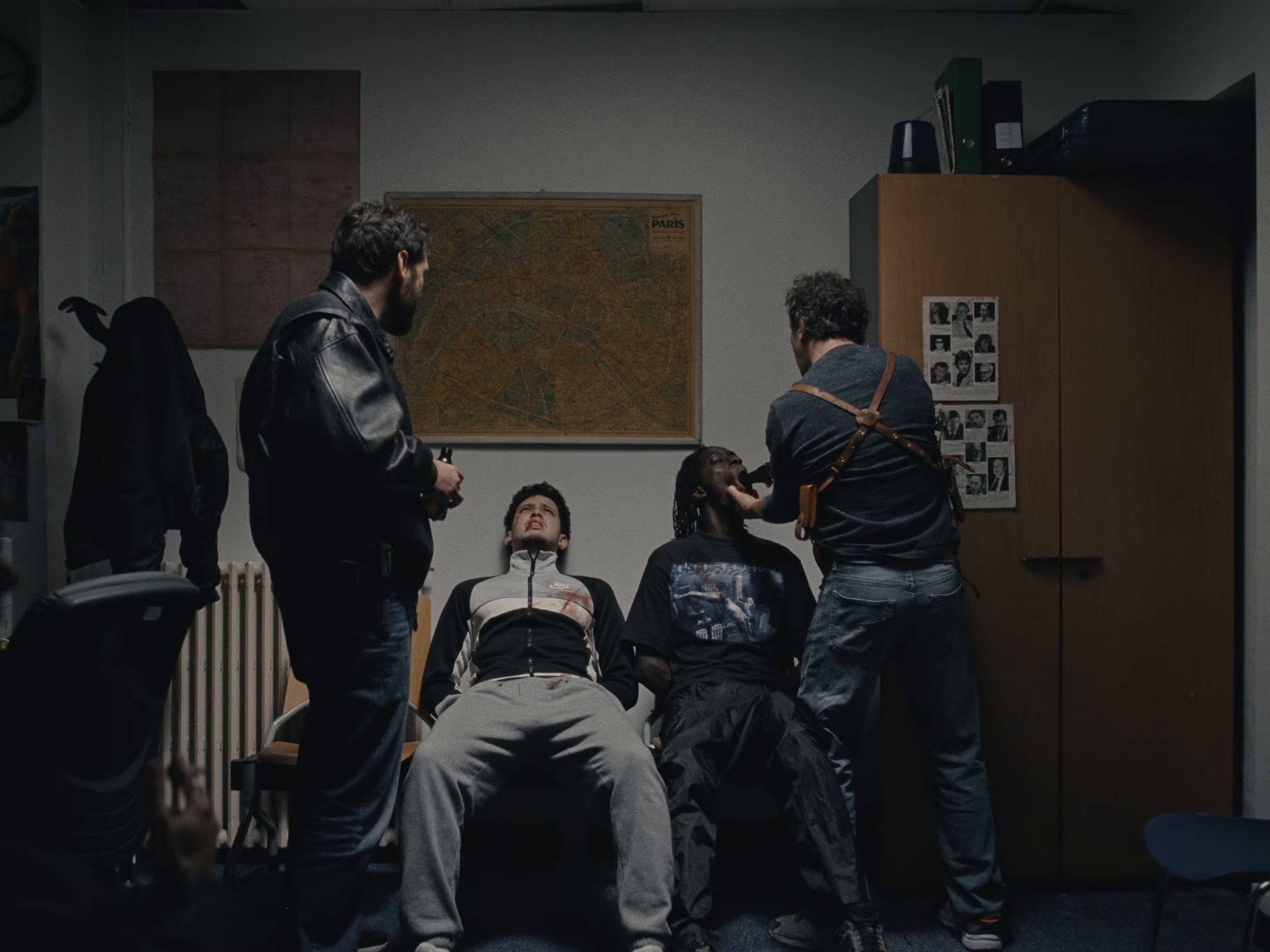 Incendie (2025) —  shot,  lighting