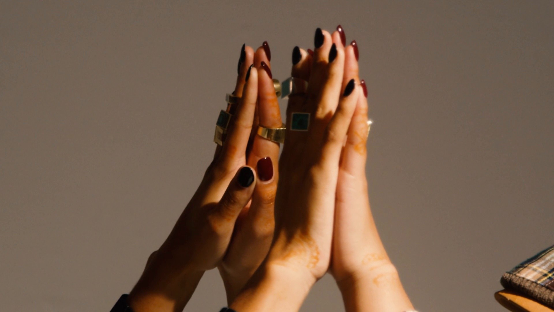 Chloe x Halle x Wonderland (2018) —  shot,  lighting