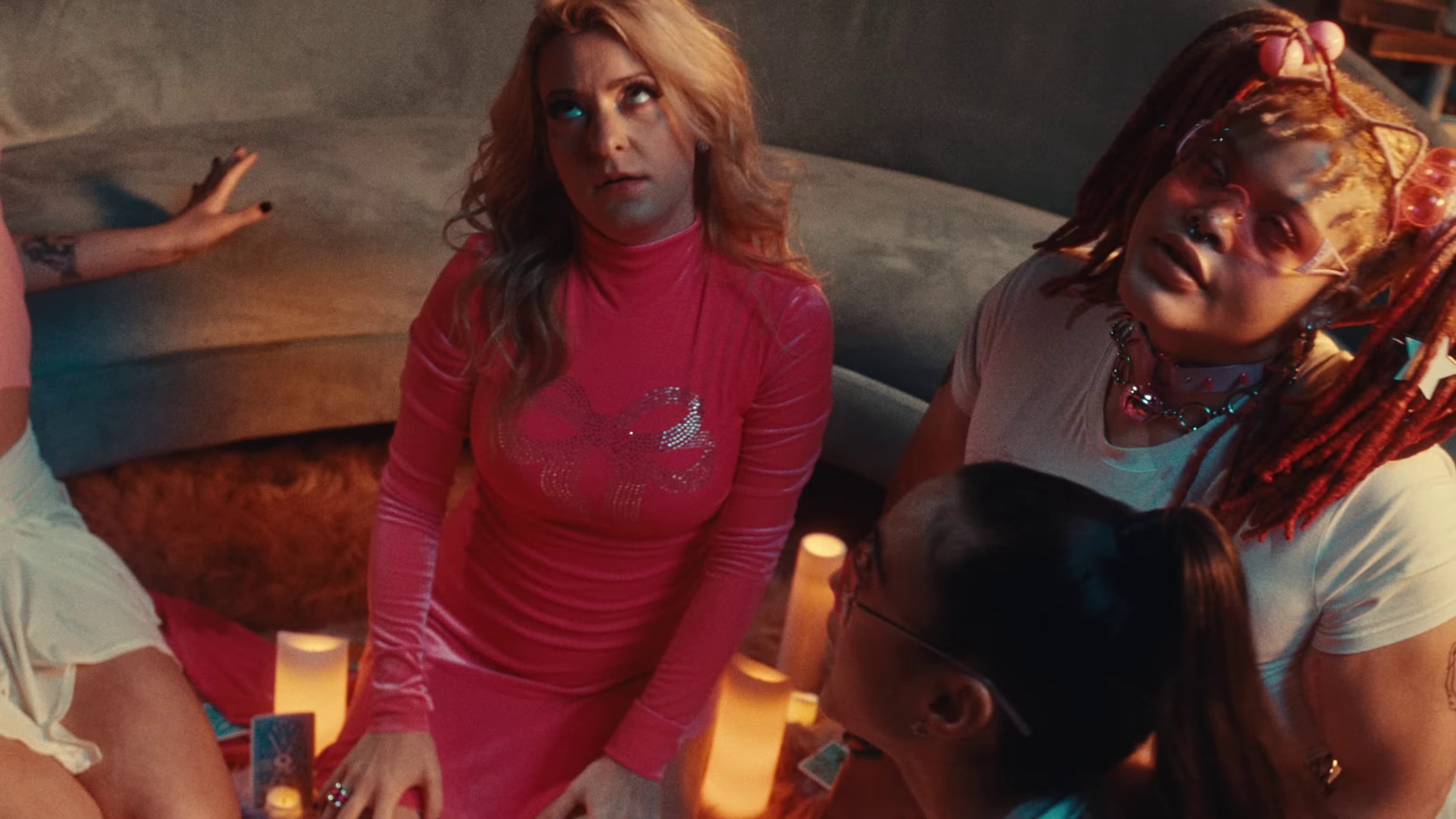 FINGER (2024) —  shot,  lighting