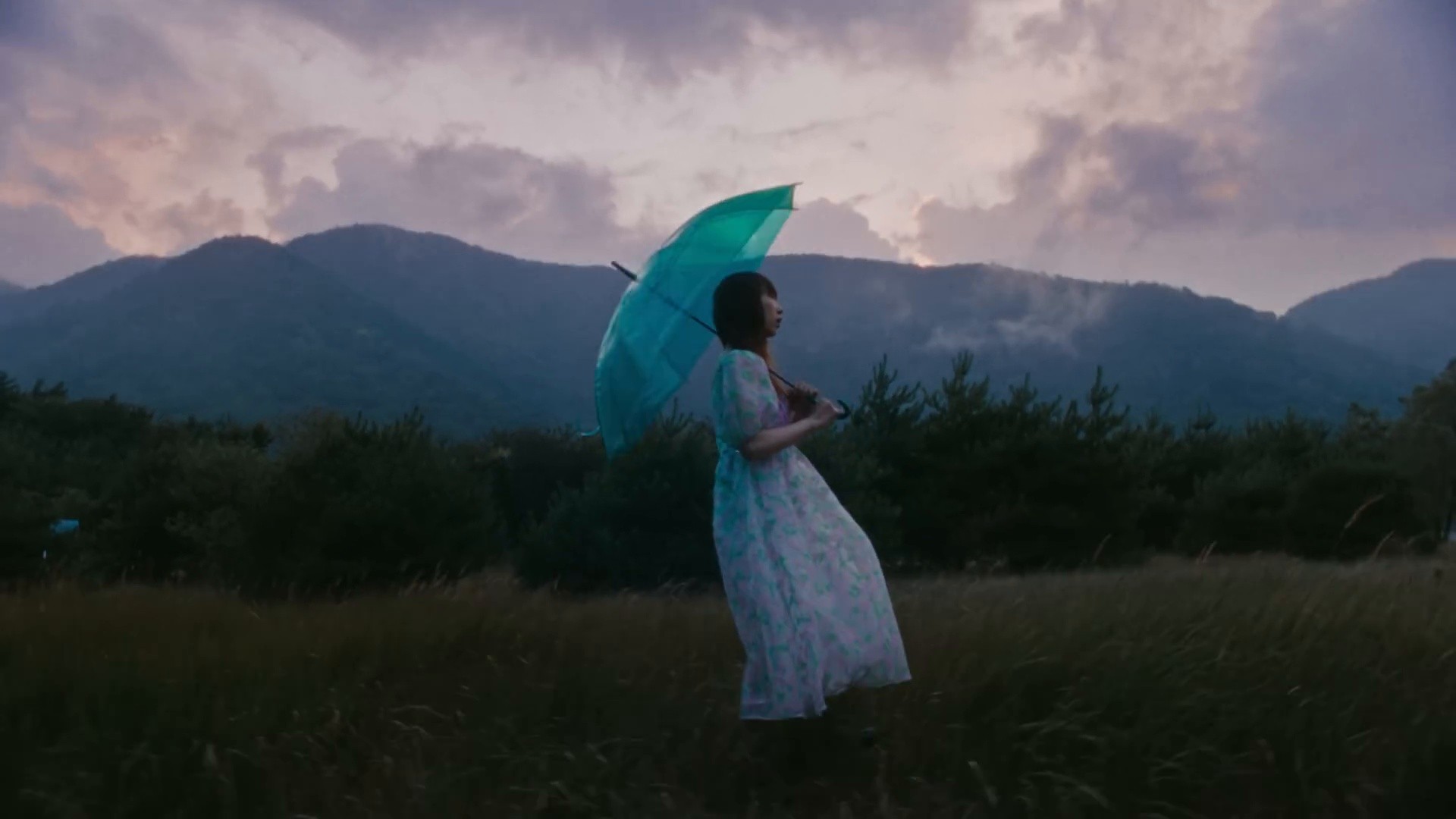 BLOWIN' (2025) —  shot,  lighting