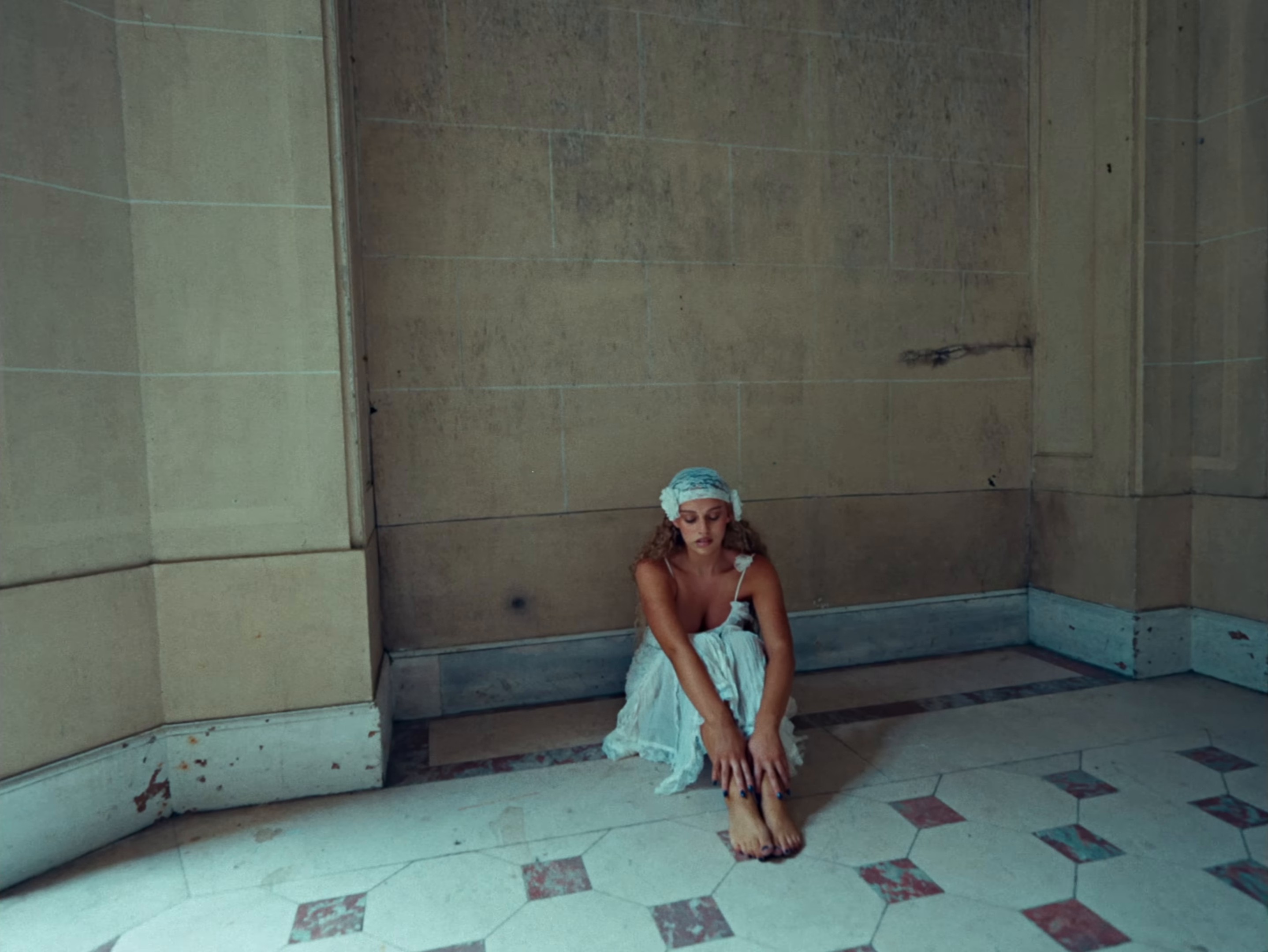 Kon Nafsak (2024) —  shot,  lighting