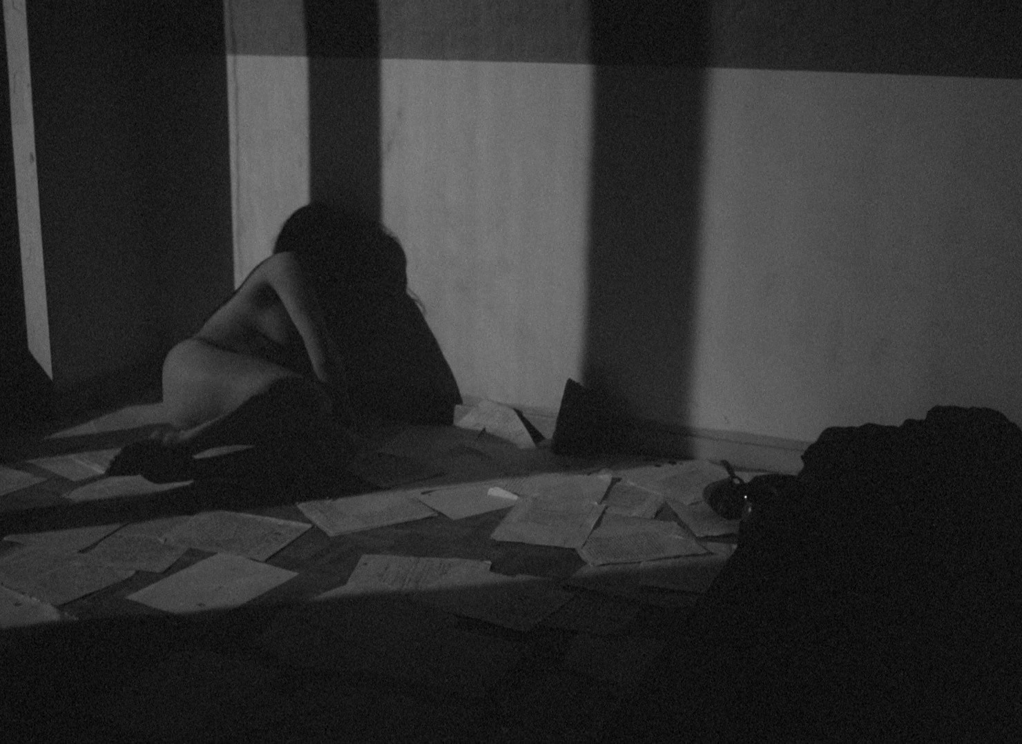 I, You, He, She (1984) —  shot,  lighting