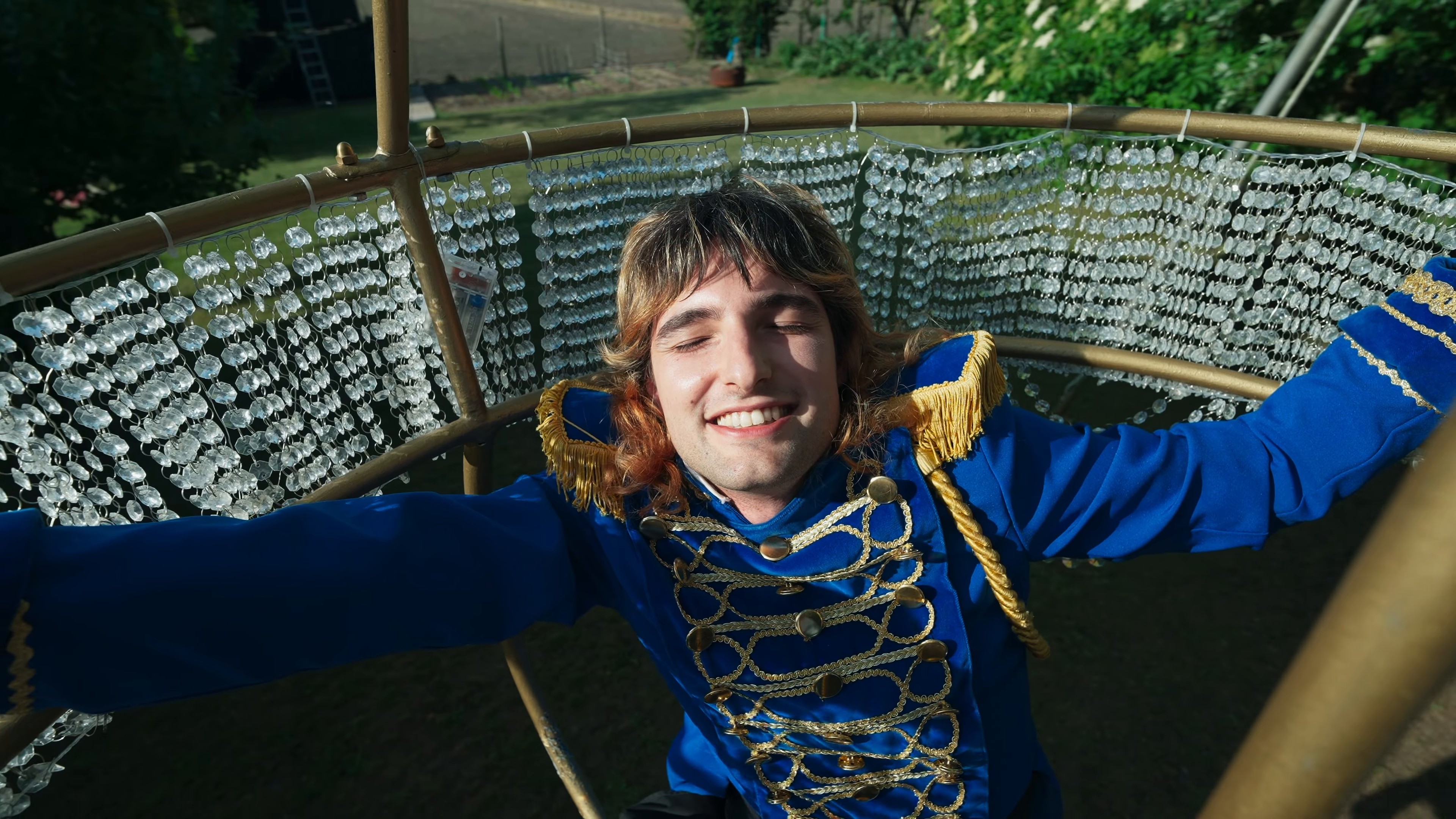 portami a ballare in primavera (2025) —  shot,  lighting