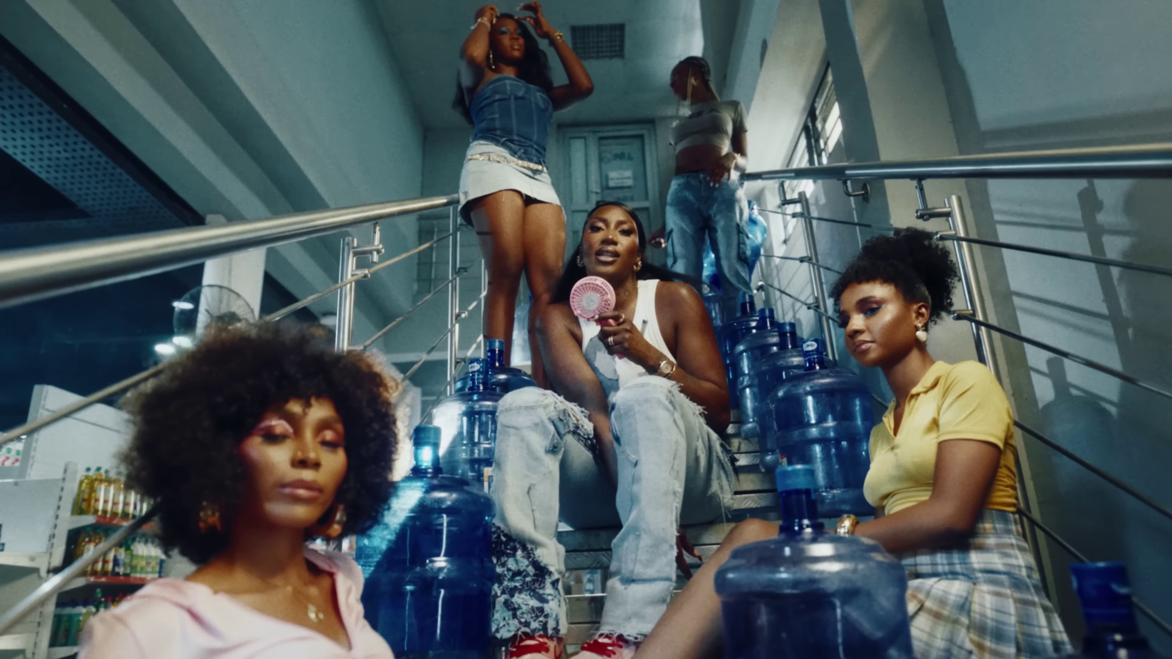 Hypé (2024) —  shot,  lighting