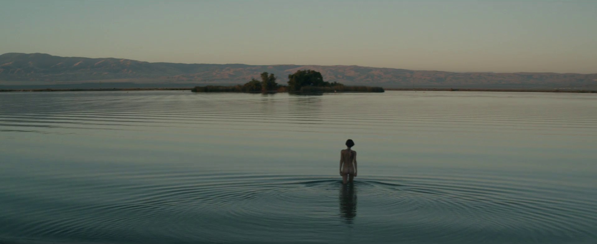 Red Dust (2013) —  shot,  lighting