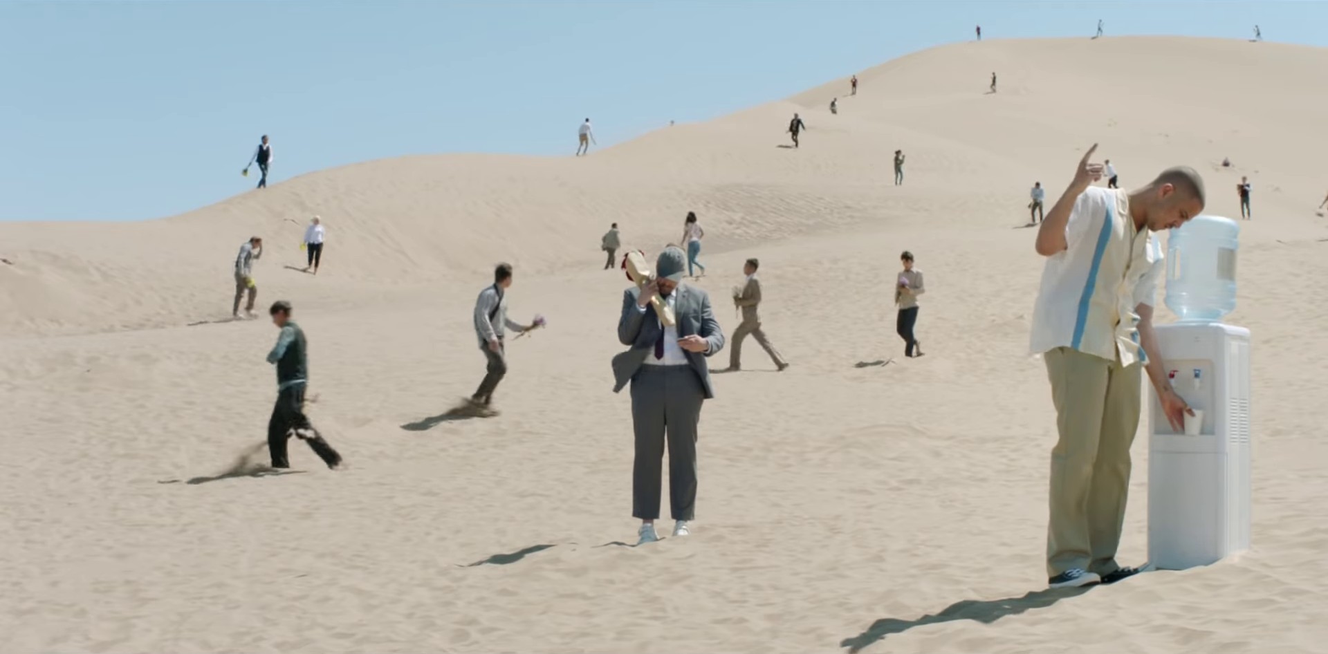 Britney (2018) —  shot,  lighting