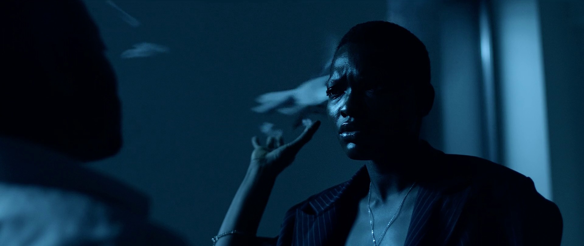 Easy To Do (2018) —  shot,  lighting