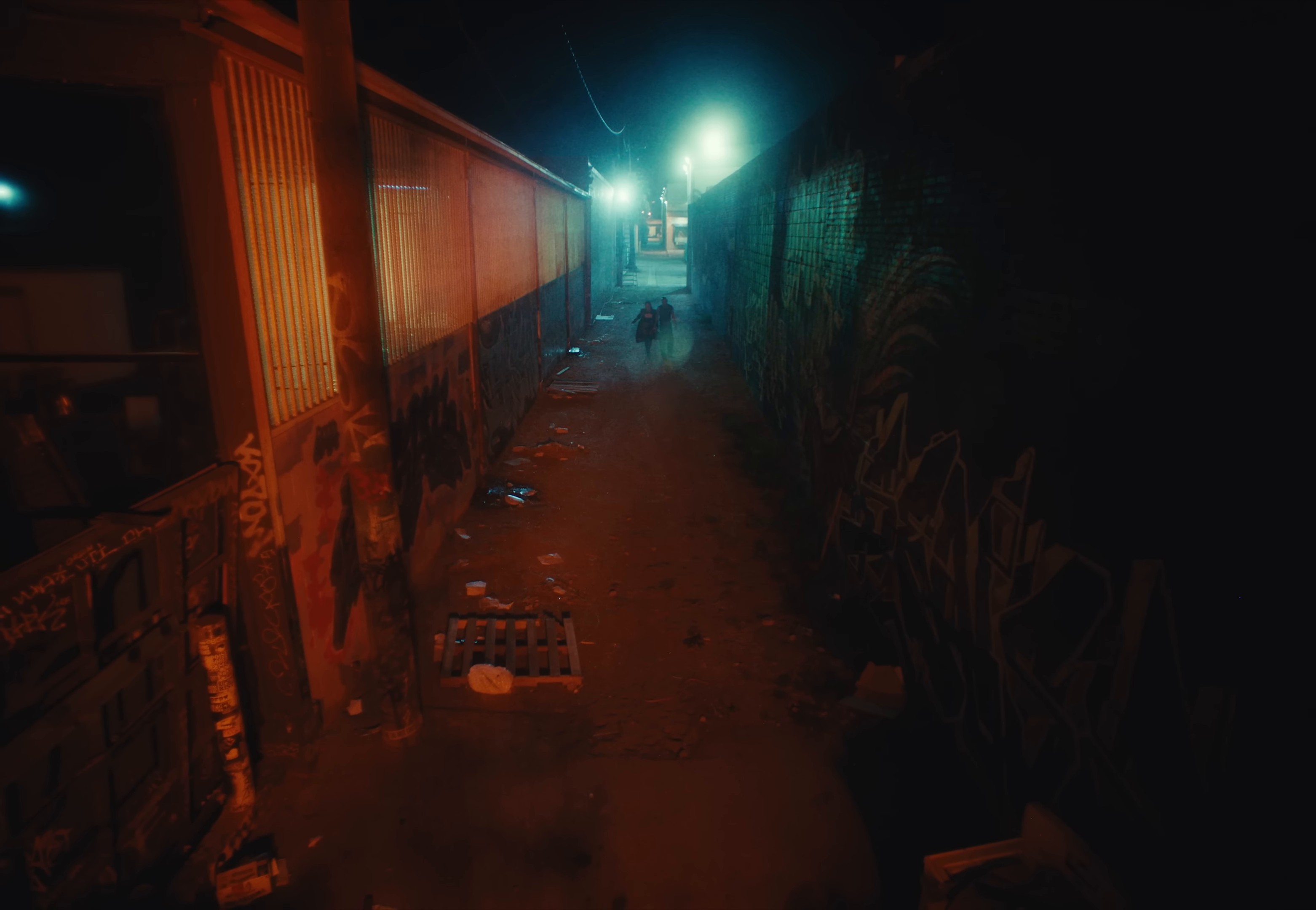 Tears on the dancefloor (2024) —  shot,  lighting