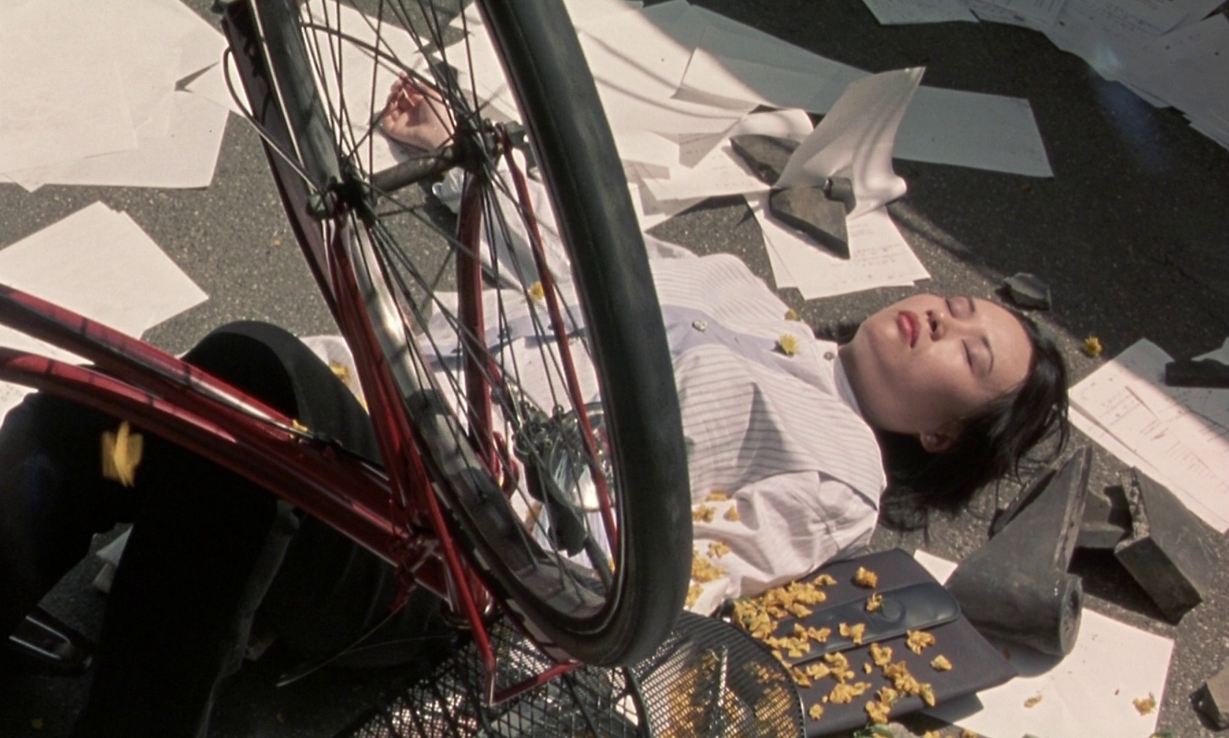 8 ½ Women (1999) —  shot,  lighting