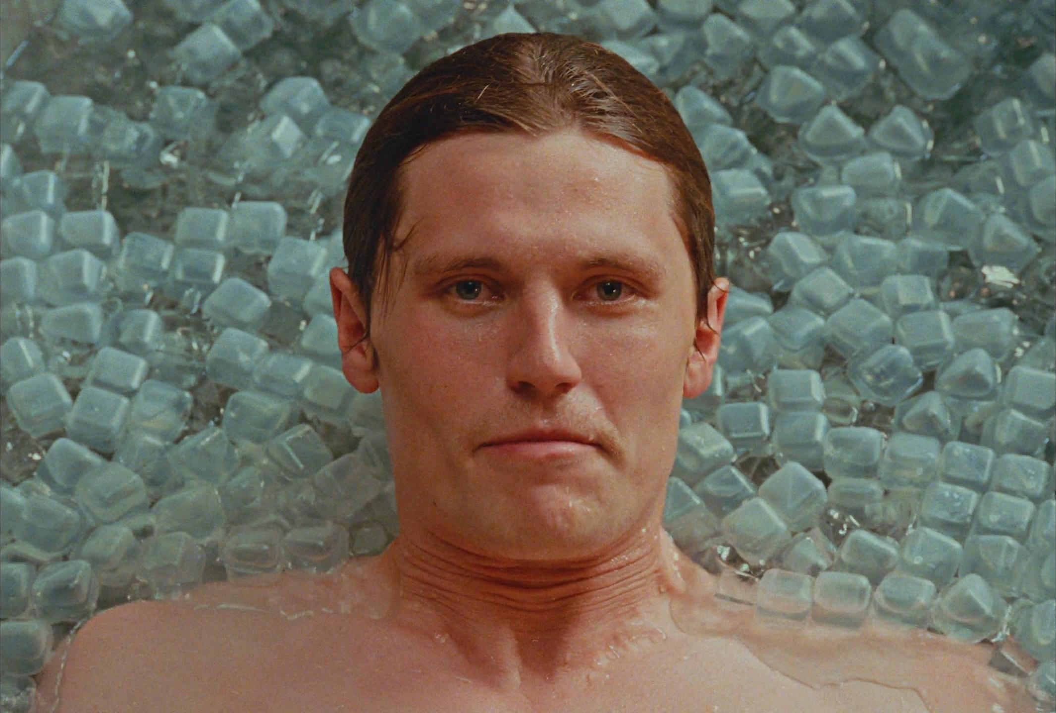 ESTRID "Very Lagom Razor" (2024) —  shot,  lighting