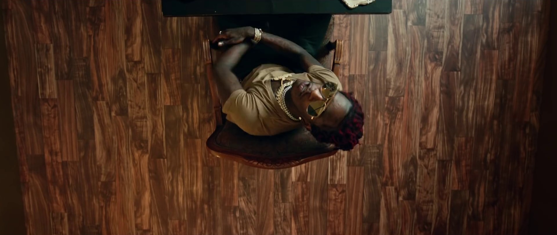 Young Martha "Homie" (2017) —  shot,  lighting