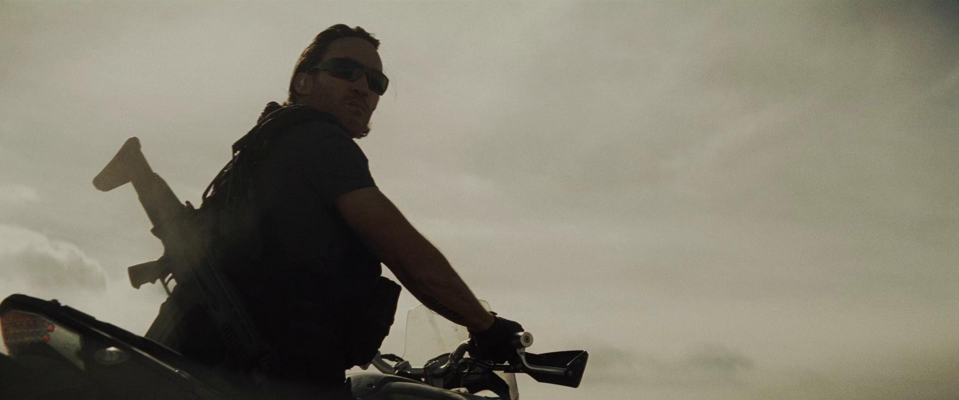 Batman v Superman: Dawn of Justice (2016) —  shot,  lighting