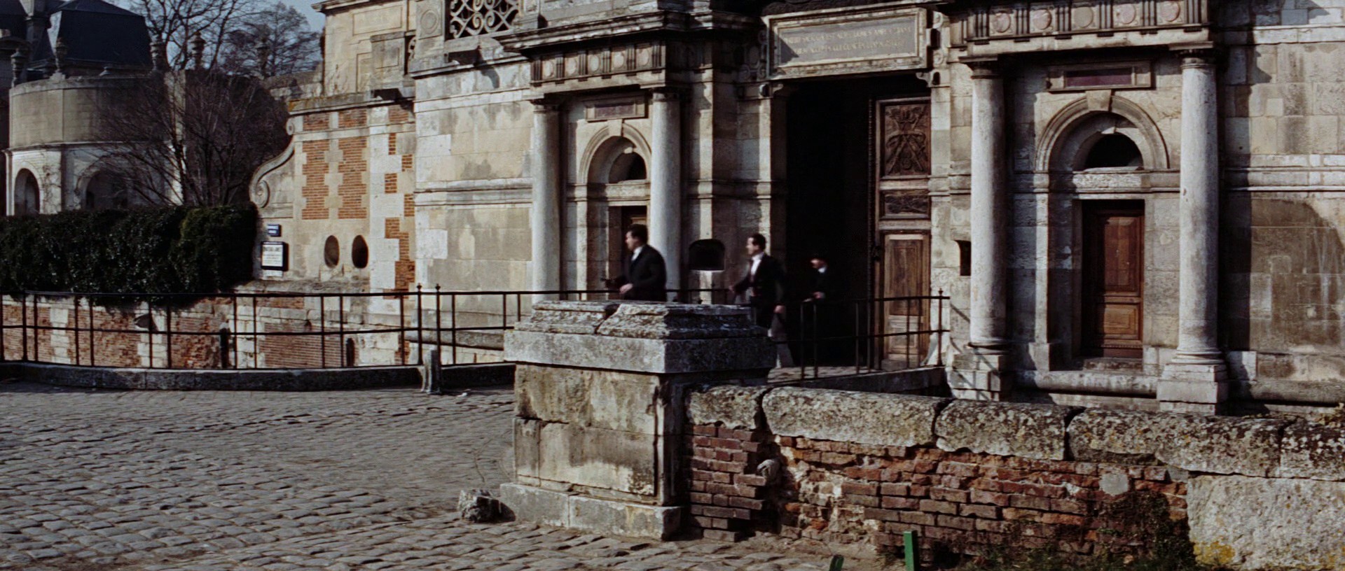 Thunderball (1965) —  shot,  lighting