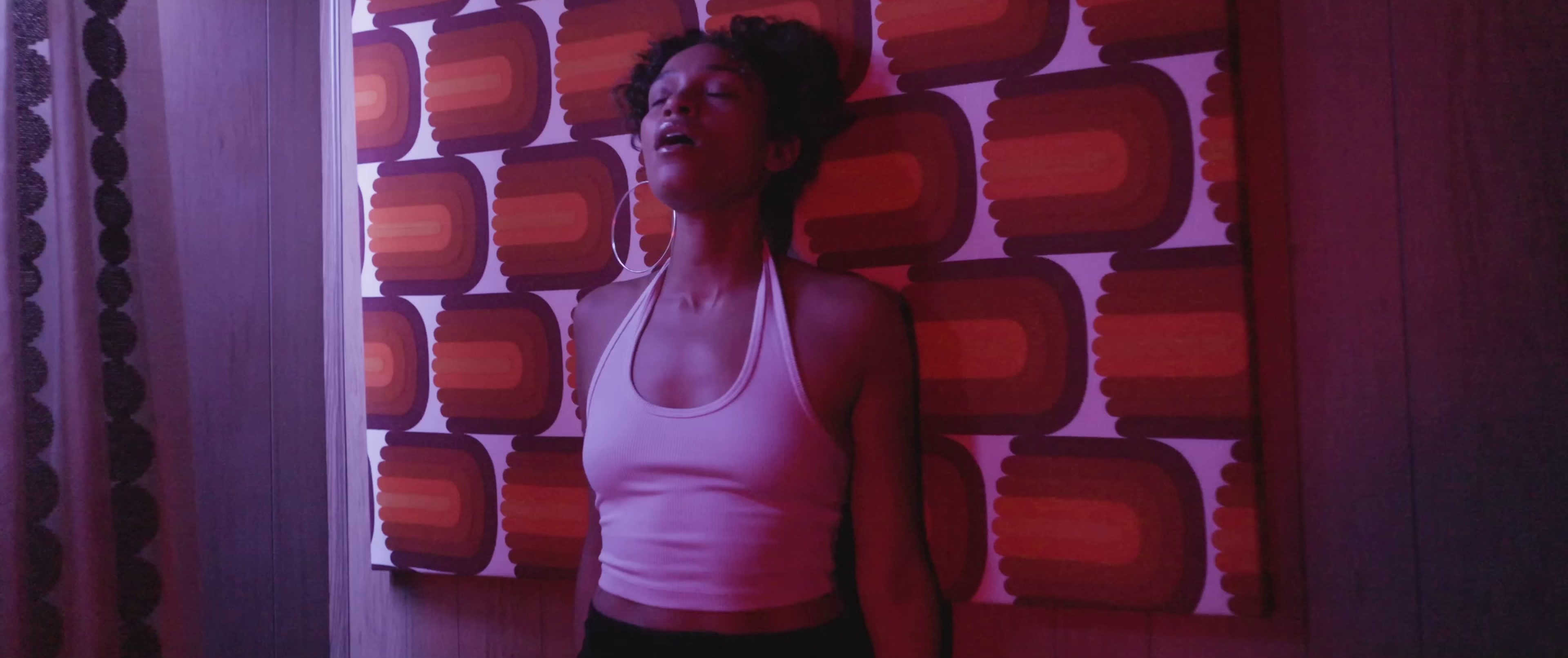 Boy Problems (2023) —  shot,  lighting