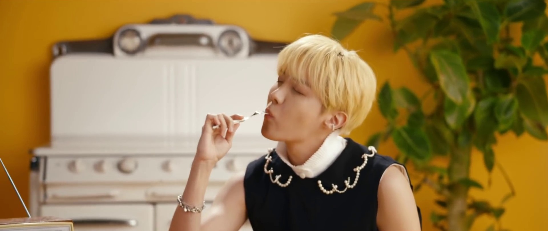 Butter (2021) —  shot,  lighting