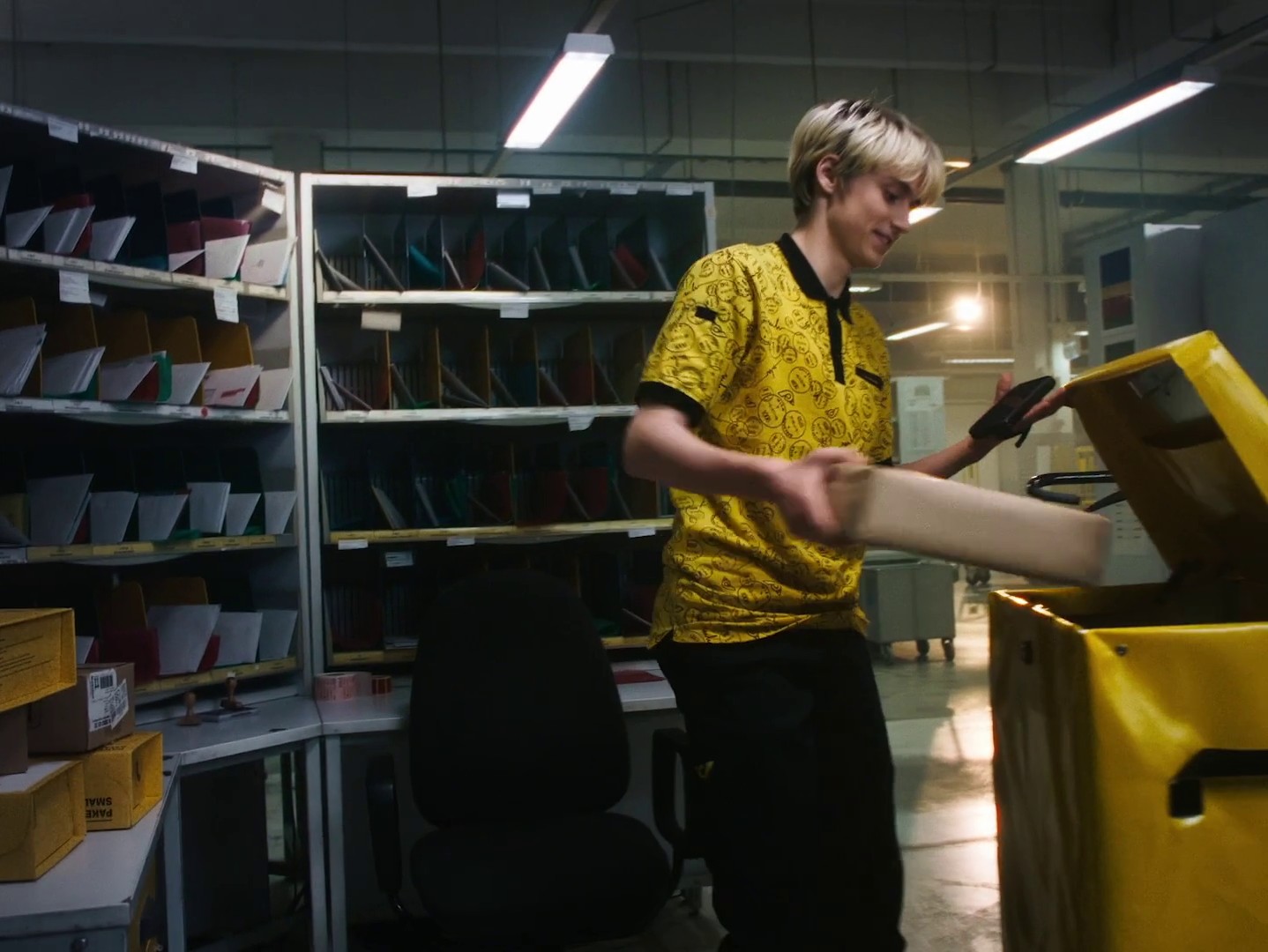 Austrian Postal Service - "Plan P" (2024) —  shot,  lighting