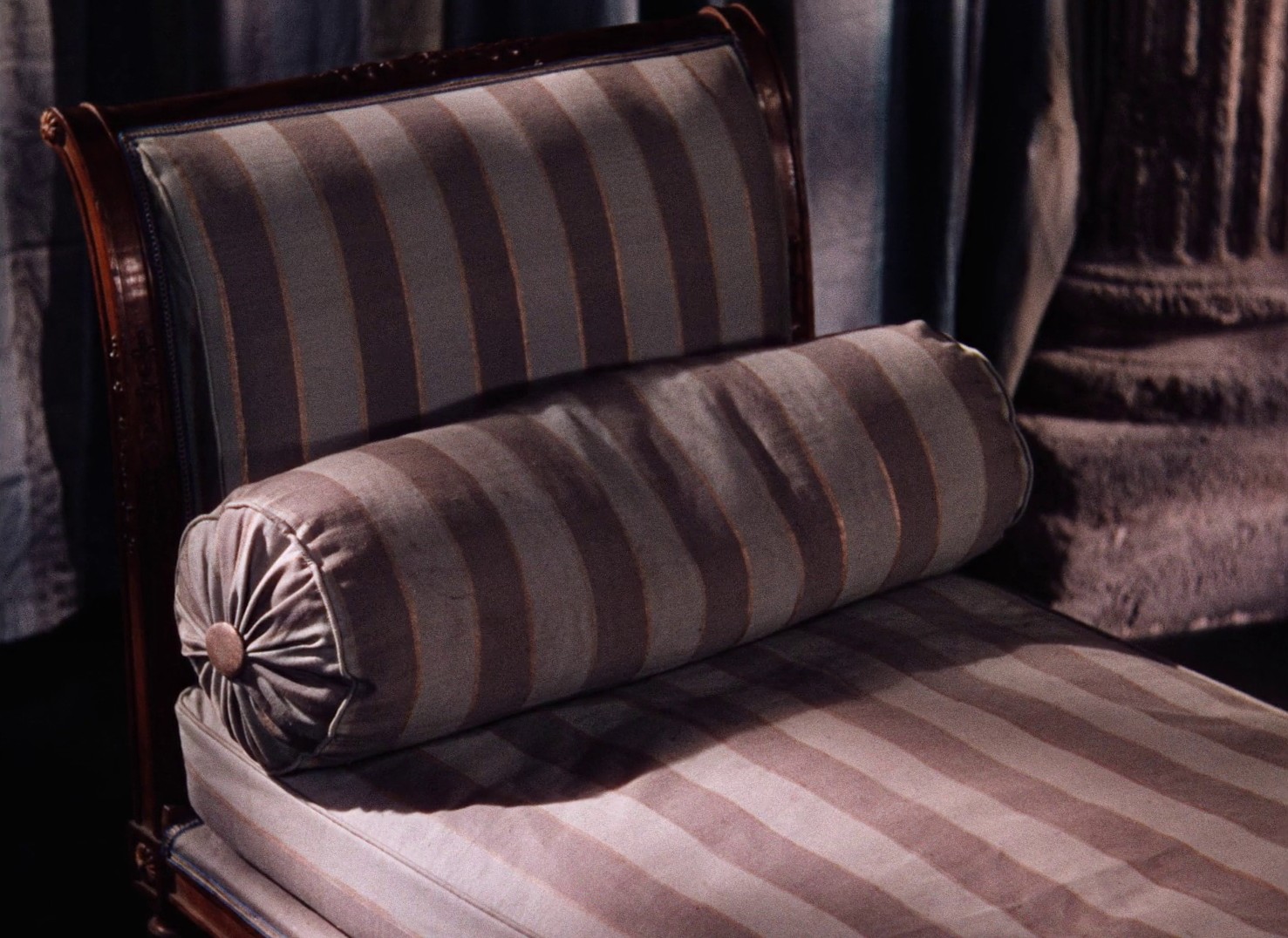 The Tales of Hoffmann (1951) —  shot,  lighting