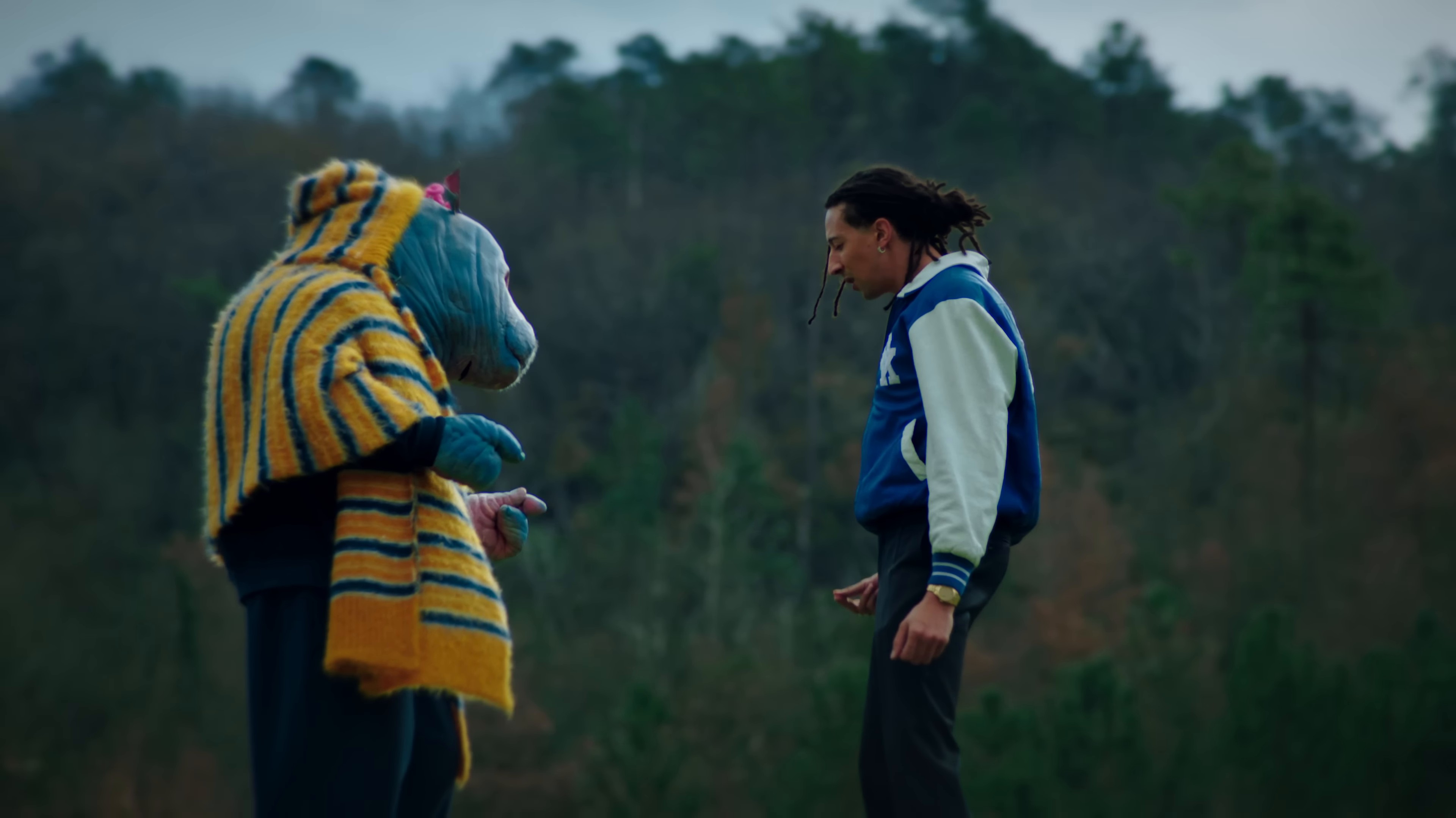 CASA MIA (2024) —  shot,  lighting