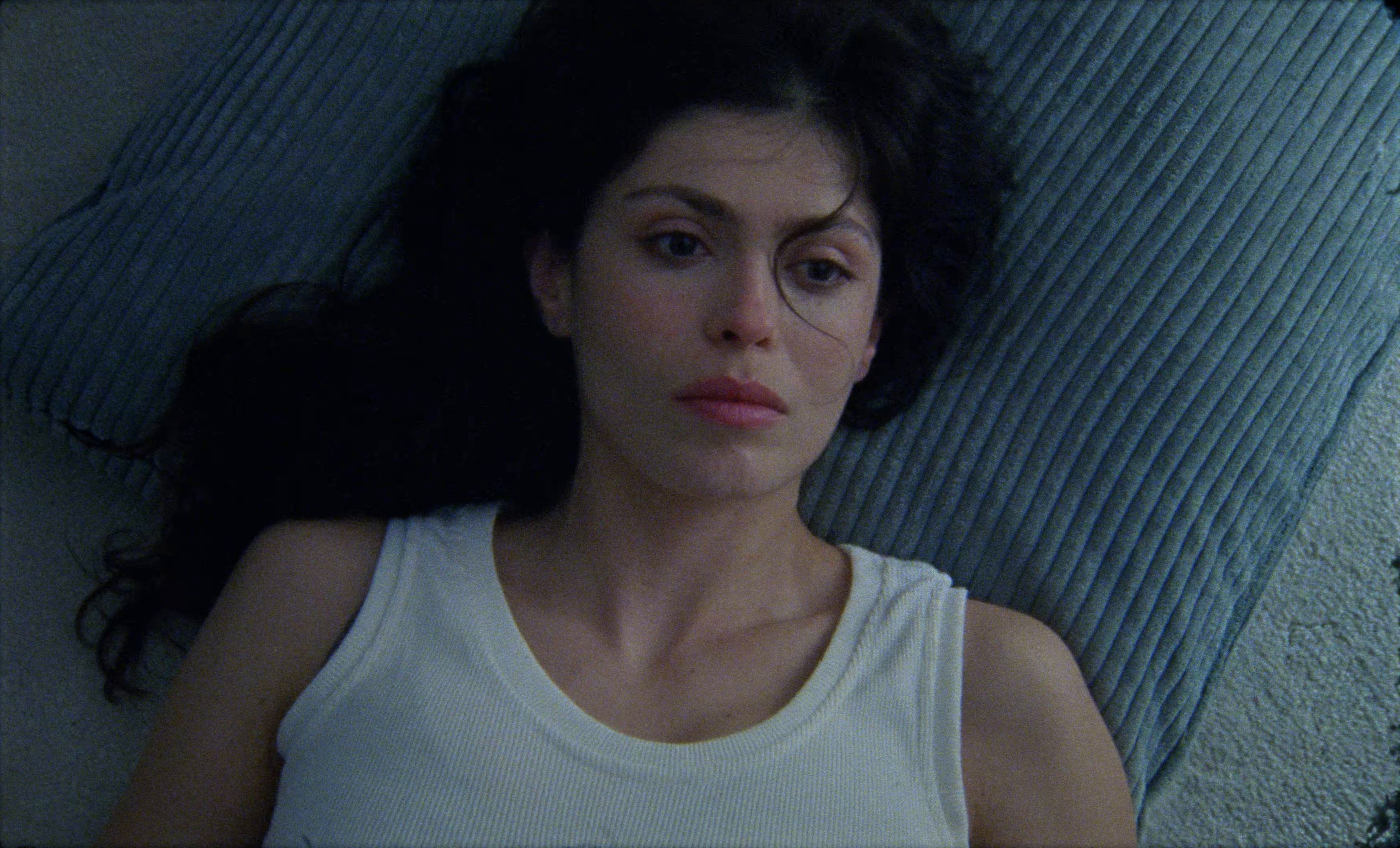 Derrière moi (2024) —  shot,  lighting