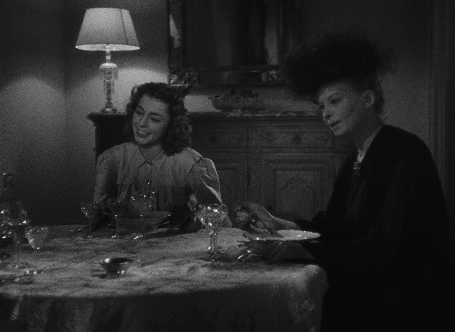 The Ladies of the Bois de Boulogne (1945) —  shot,  lighting