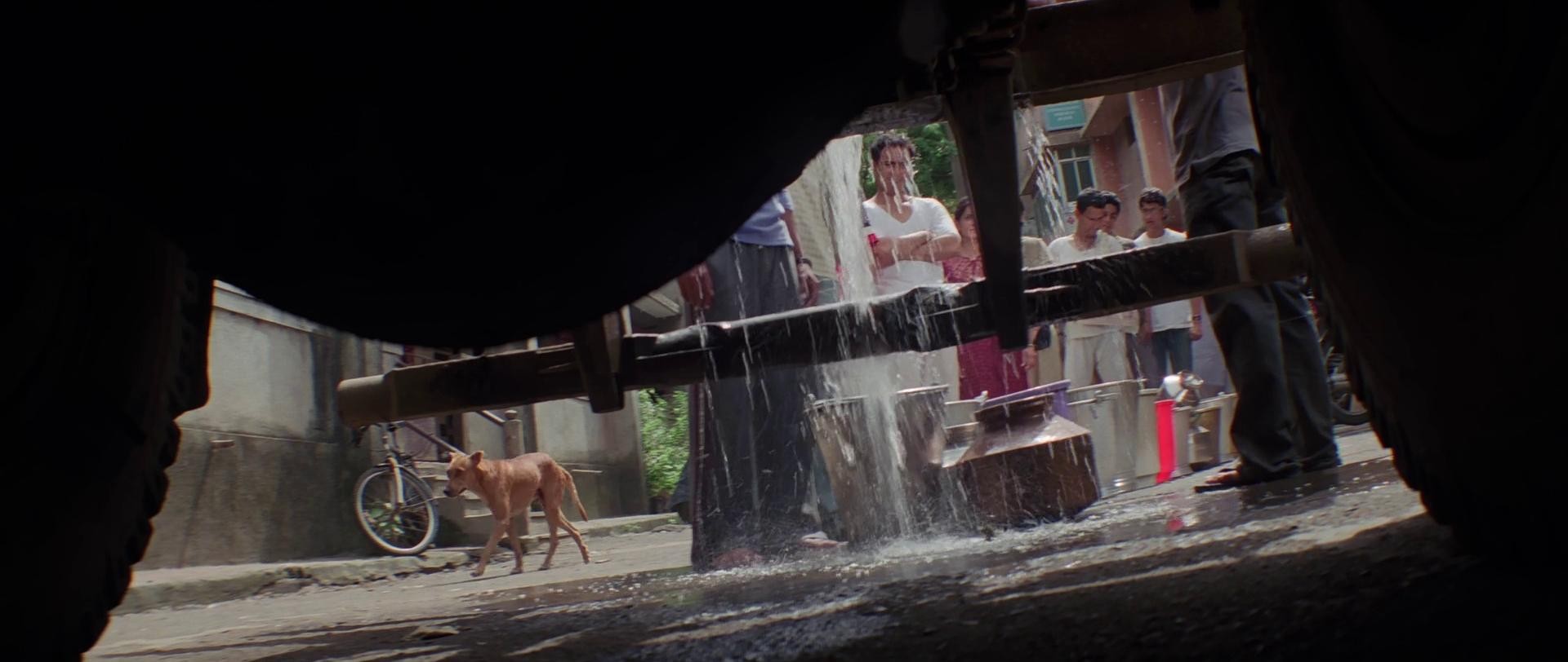 Dombivali Fast (2005) —  shot,  lighting