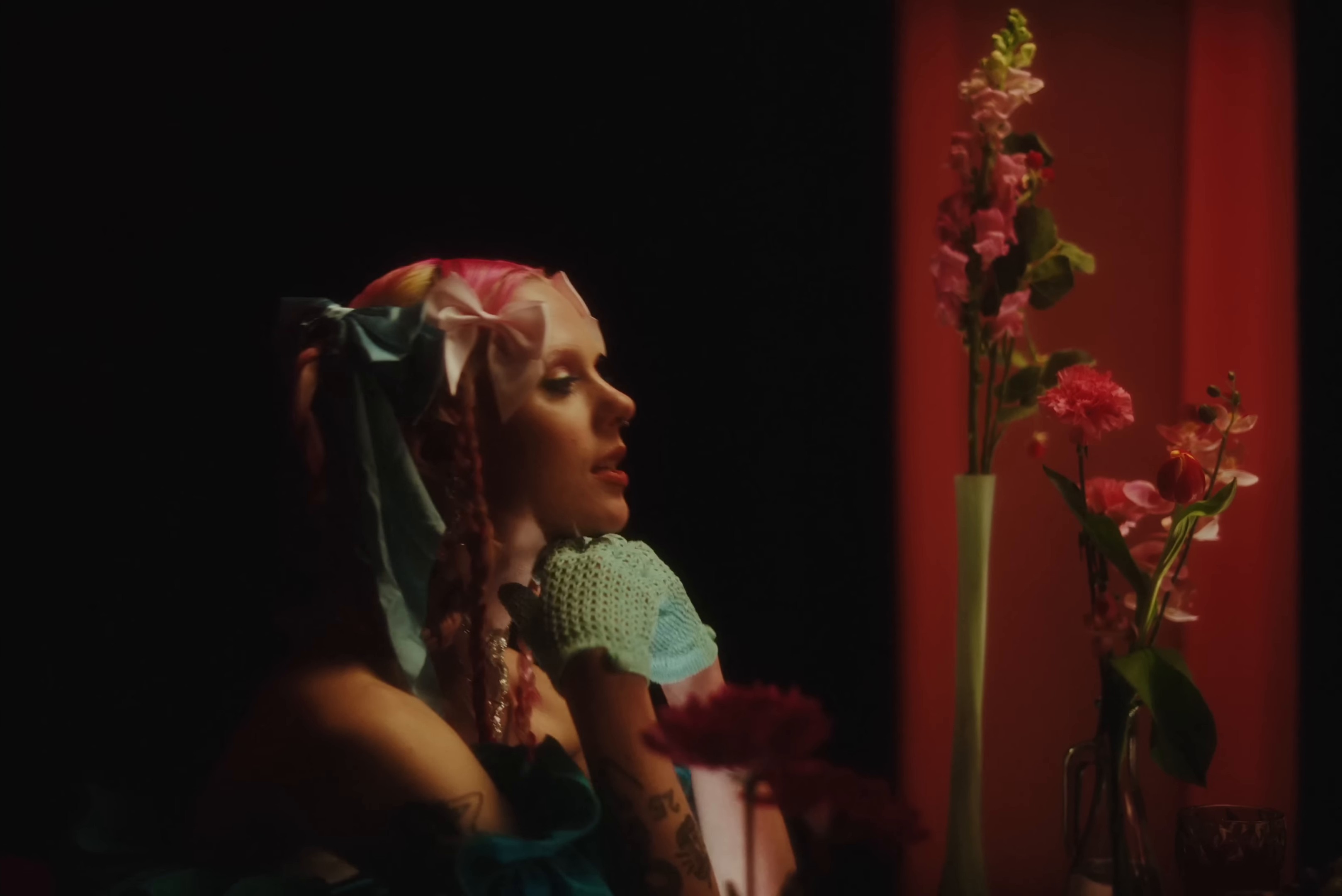 Feel My Feelings (2024) —  shot,  lighting