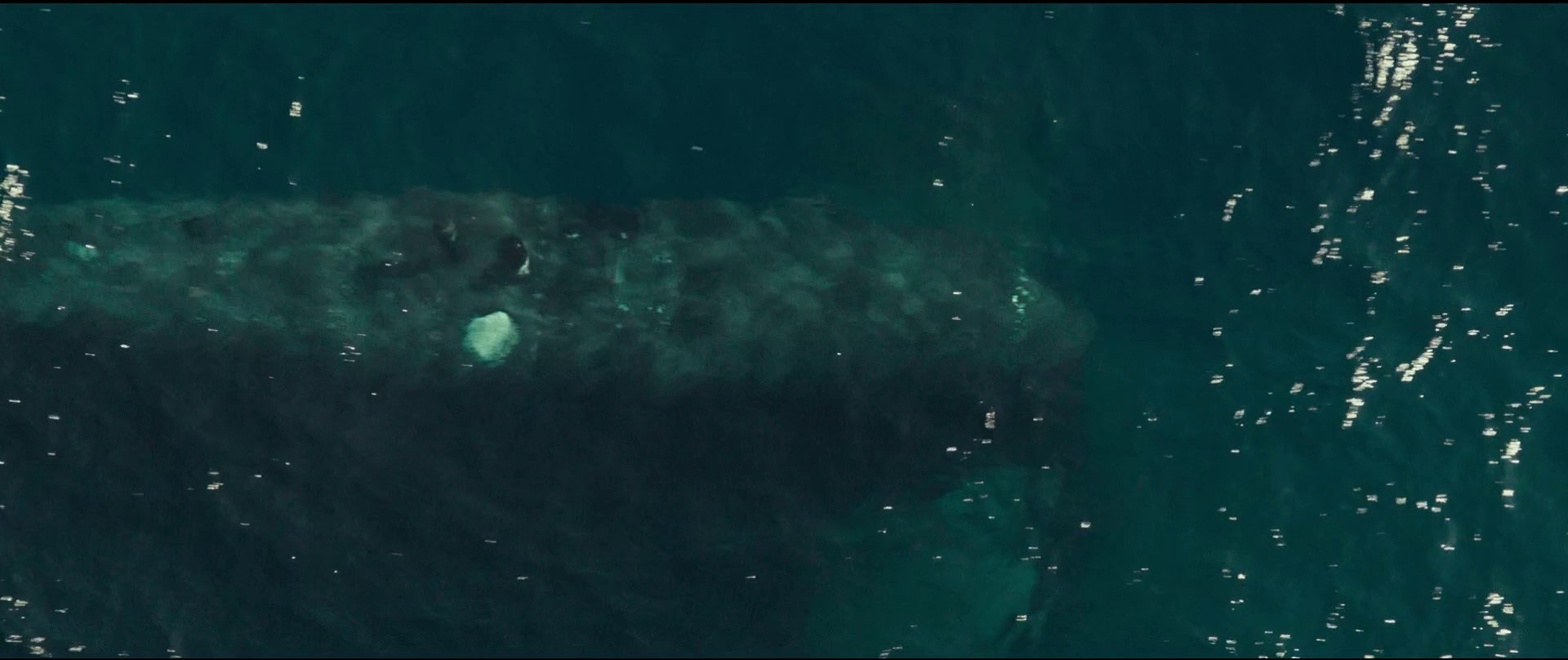 Le chant du loup (2019) —  shot,  lighting