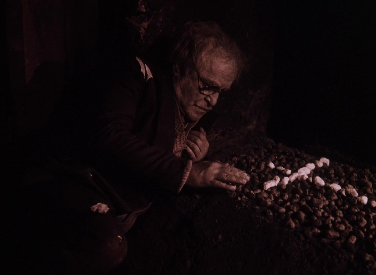 Dead Man's Letters (1987) —  shot,  lighting