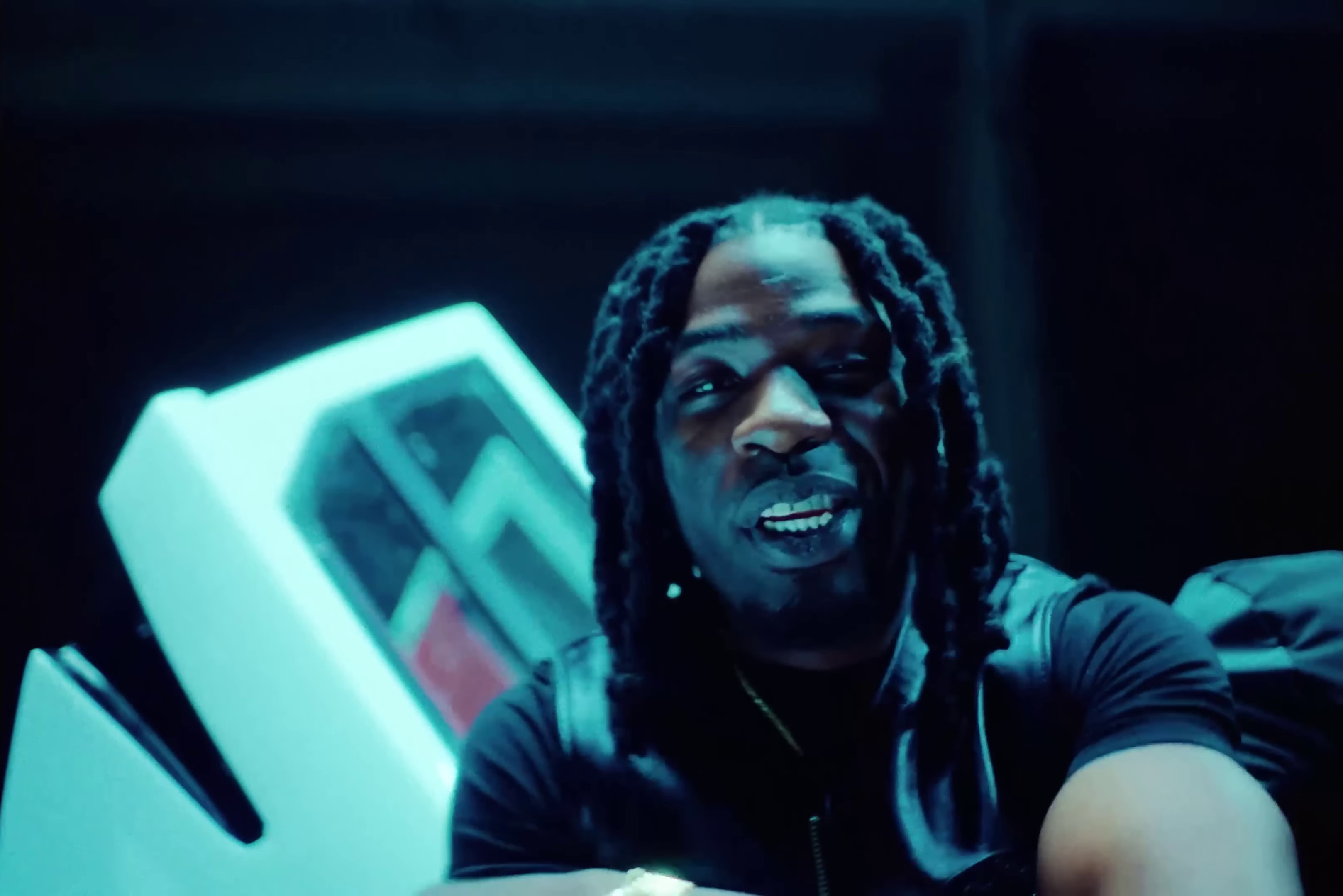 Dans le noir (2023) —  shot,  lighting