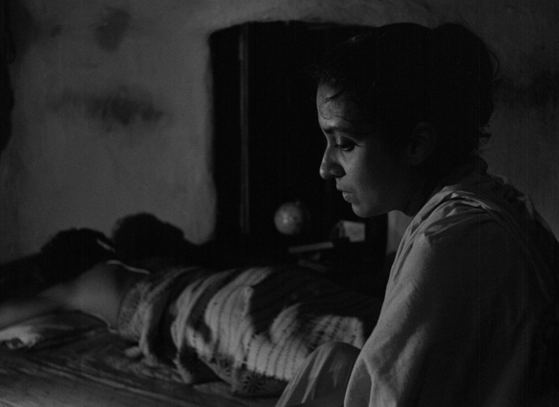 Aparajito (1956) —  shot,  lighting