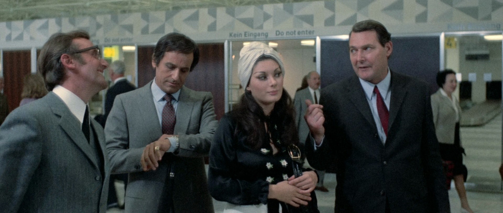 The Strange Vice of Mrs. Wardh (1972) —  shot,  lighting