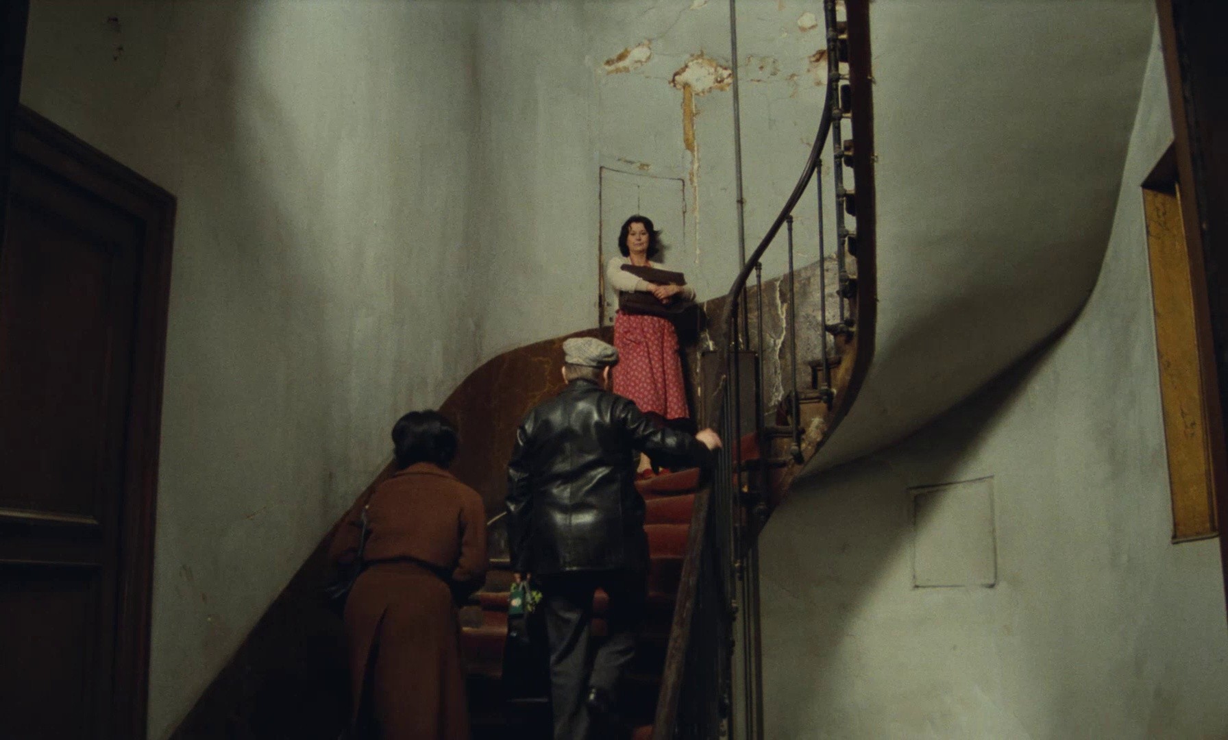 My American Uncle (1981) —  shot,  lighting