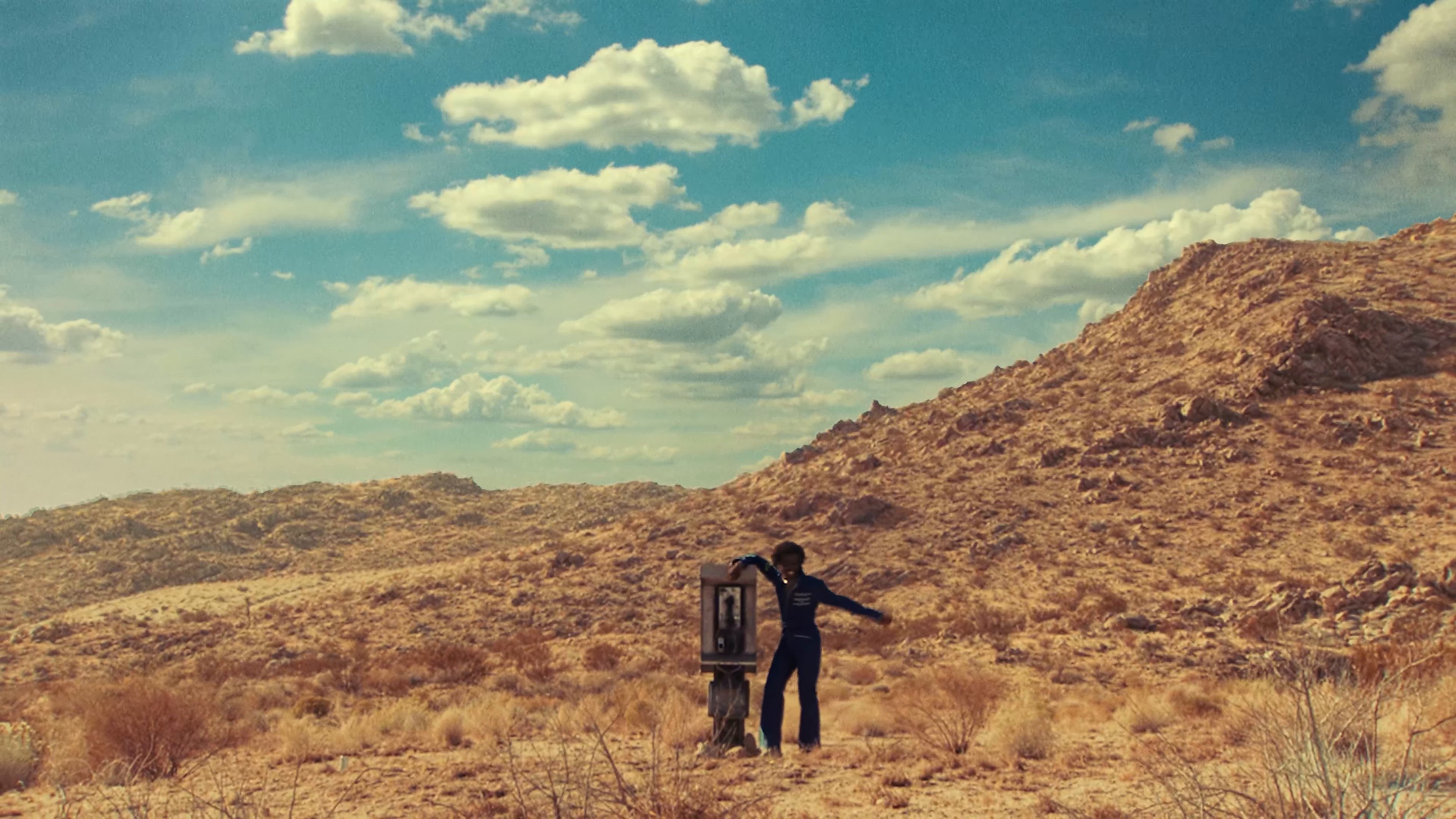 Toxic Romantic (2025) —  shot,  lighting