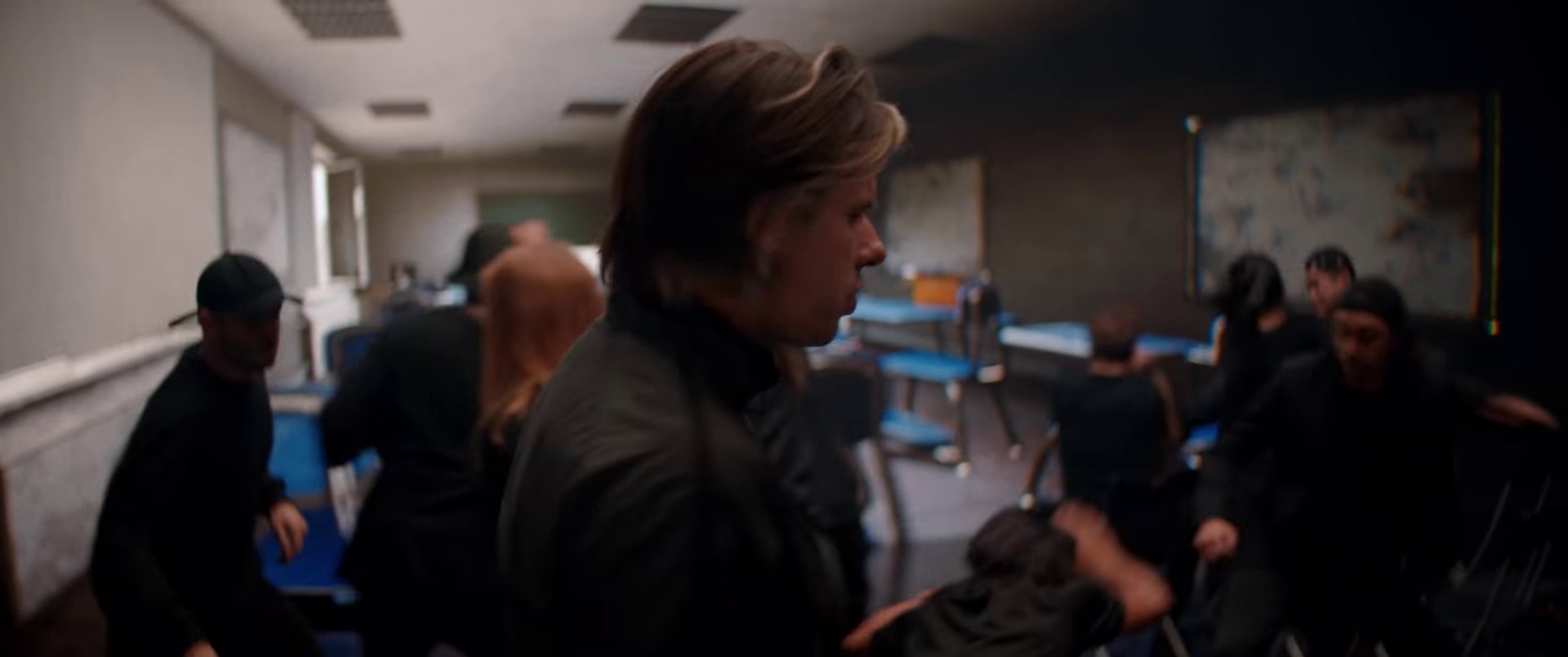 L'odeur de l'essence (2021) —  shot,  lighting