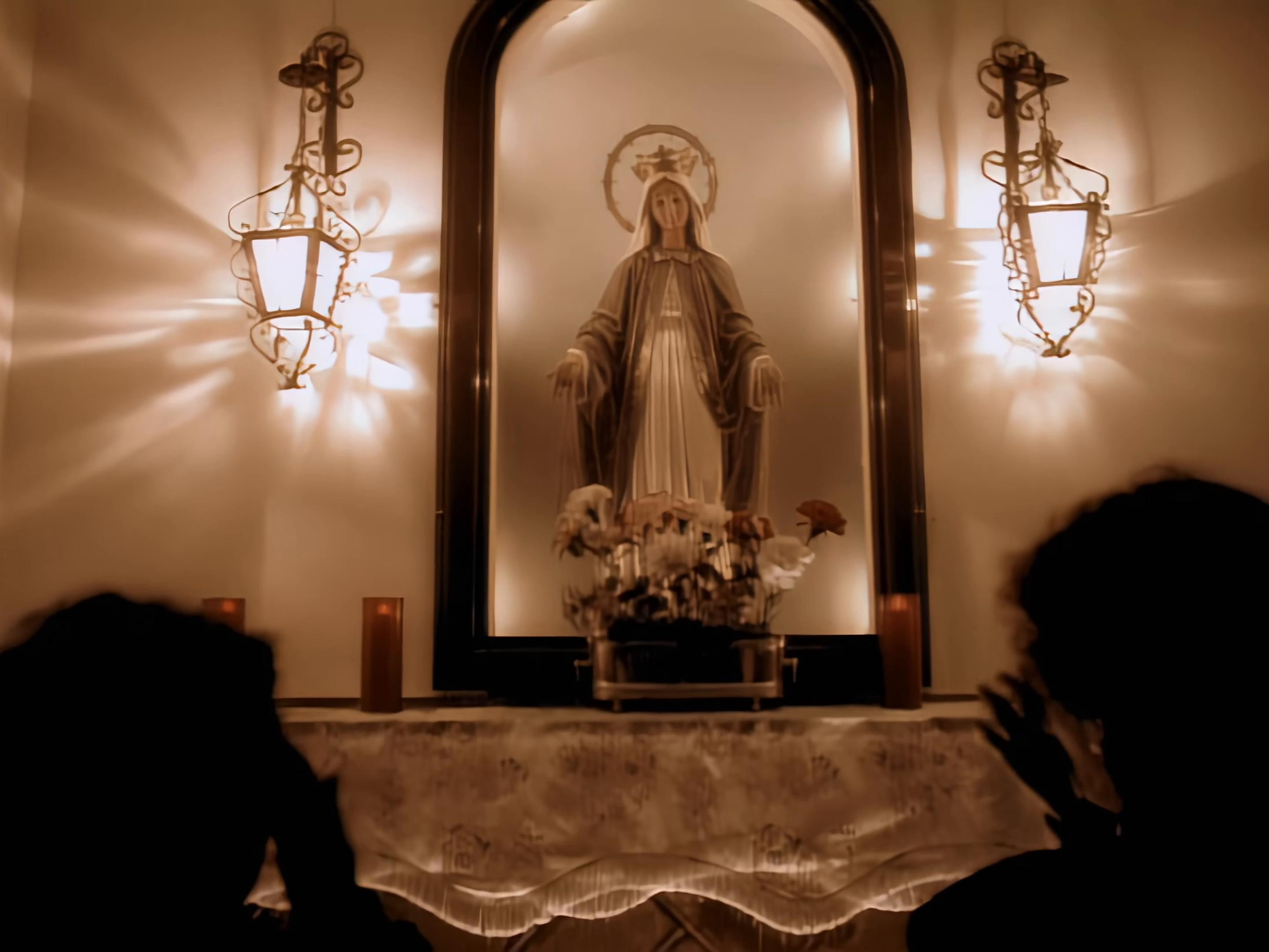 Take A Bow (2009) —  shot,  lighting