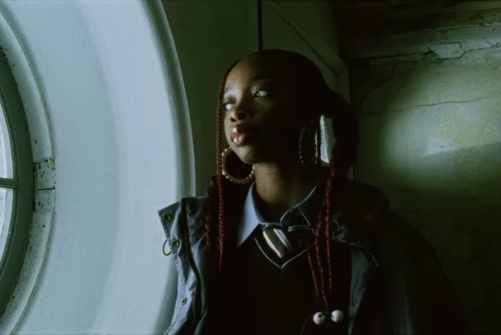  Pick Your Tears Up (2023) —  shot,  lighting