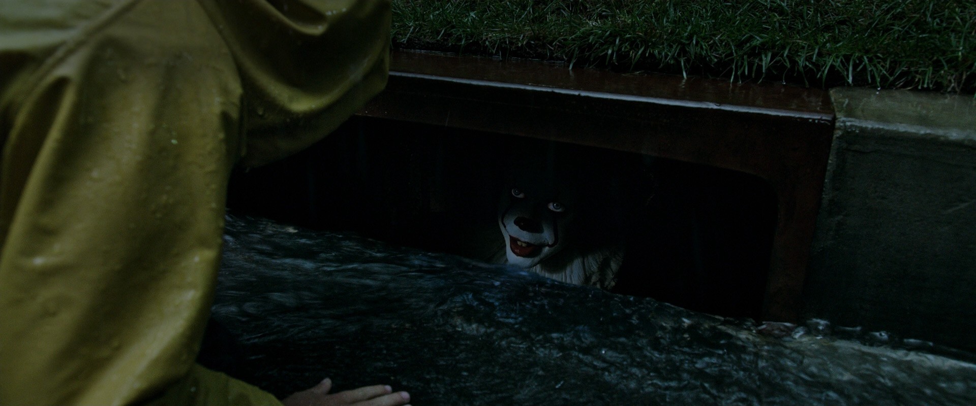 It (2017) —  shot,  lighting