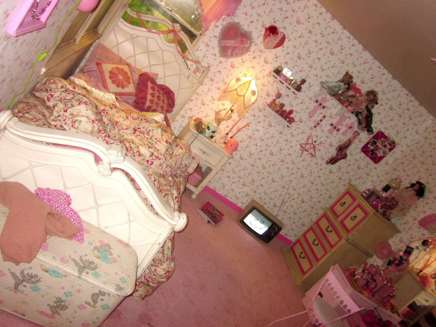 Agora Hills (2023) —  shot,  lighting