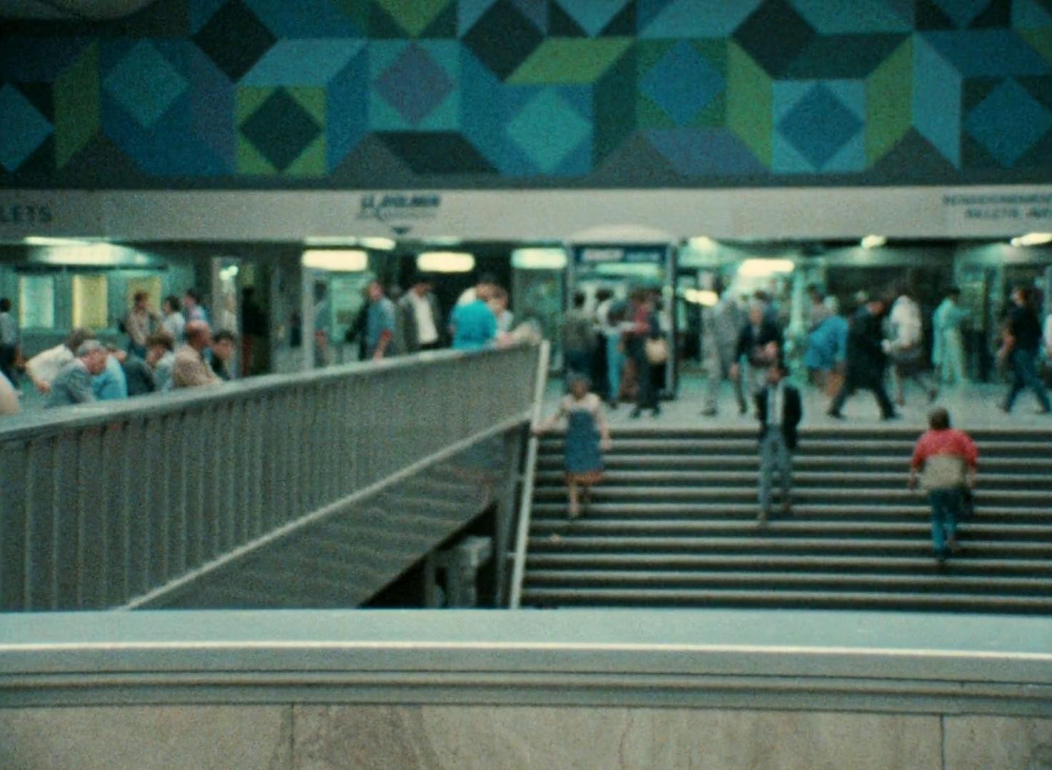 Four Adventures of Reinette and Mirabelle (1987) —  shot,  lighting