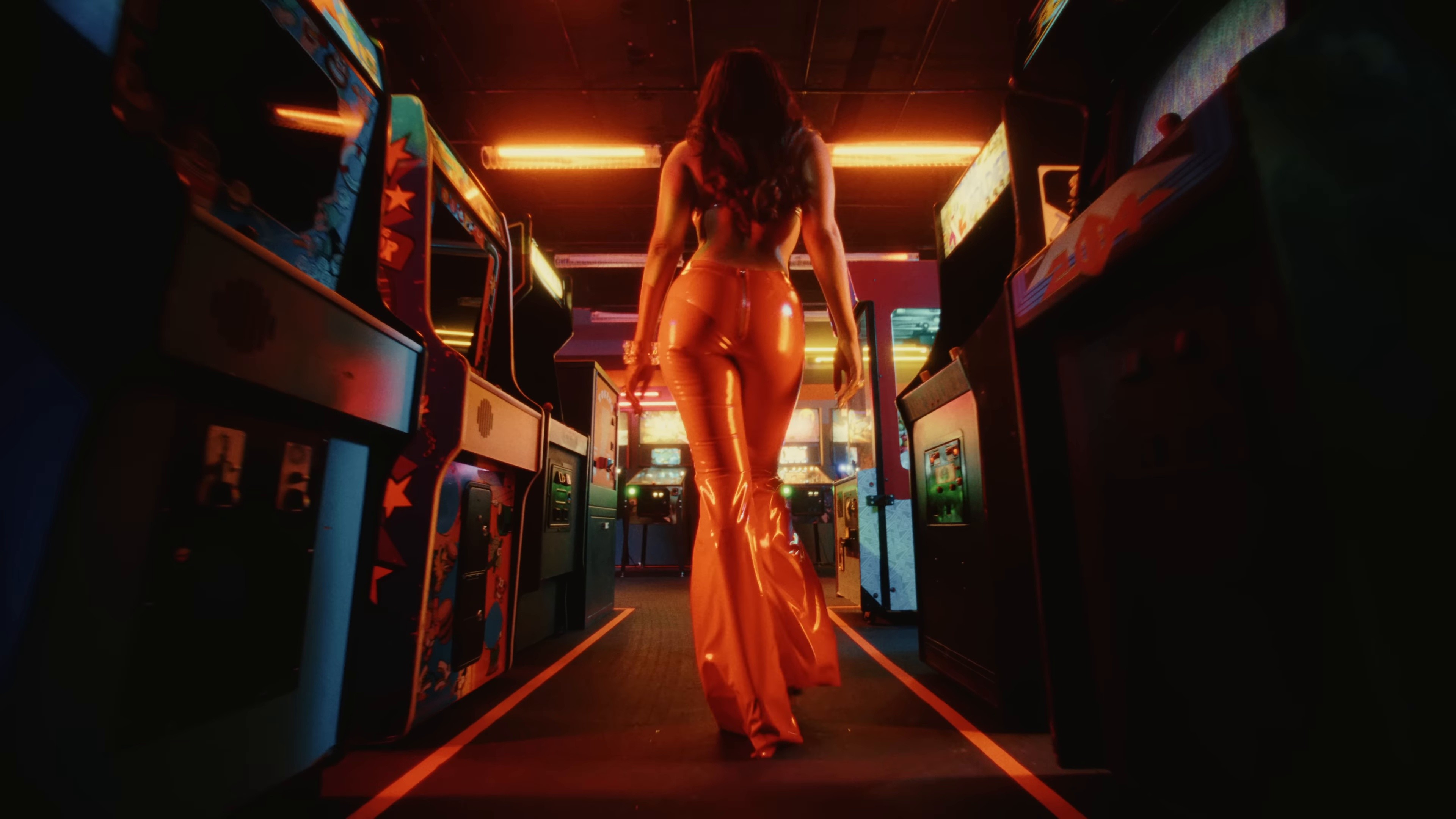 Neva Play (2024) —  shot,  lighting