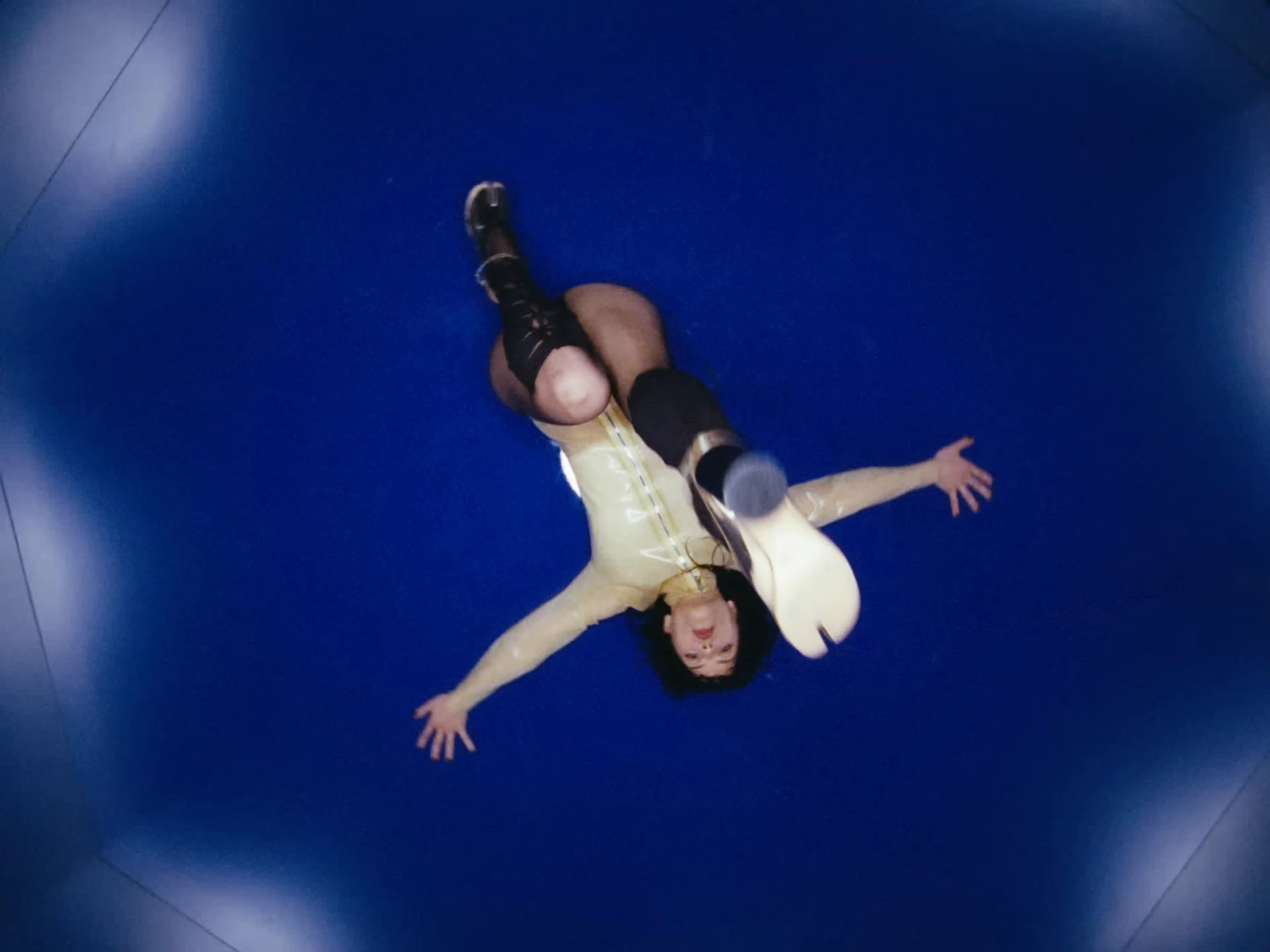 Run Your Mouth (2024) —  shot,  lighting