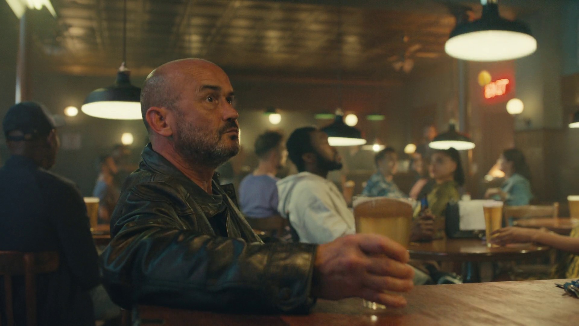 Blue Moon - Beer the Bar Brighter (2024) —  shot,  lighting