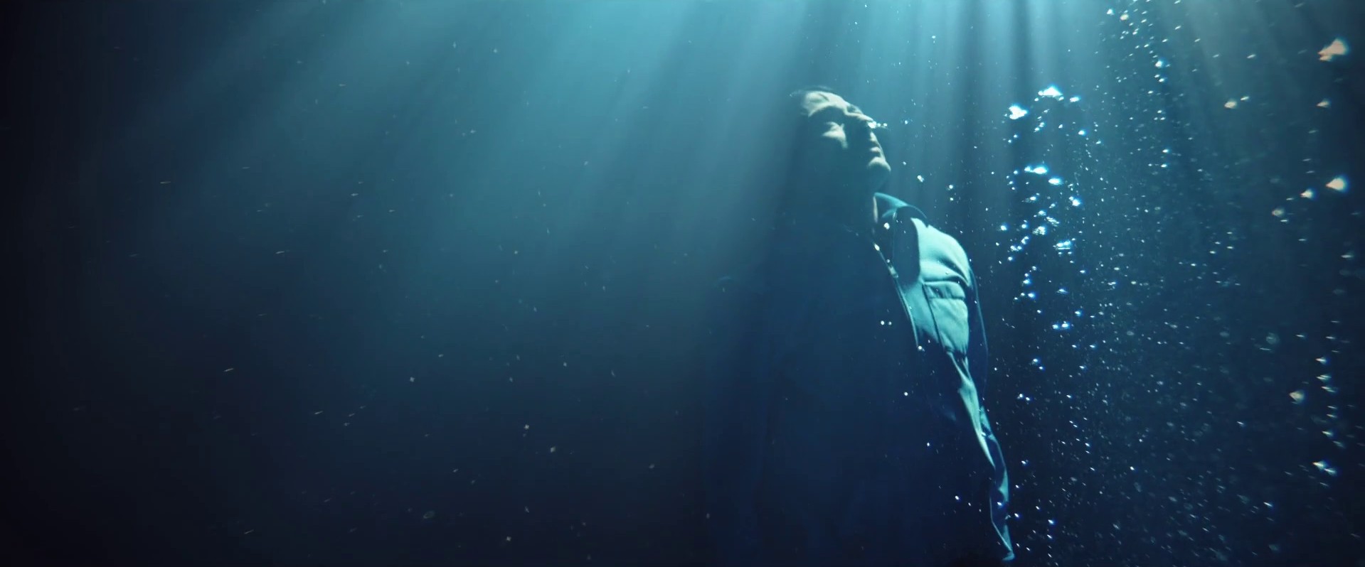 RENAULT AUSTRAL. IMAGINATION (2023) —  shot,  lighting