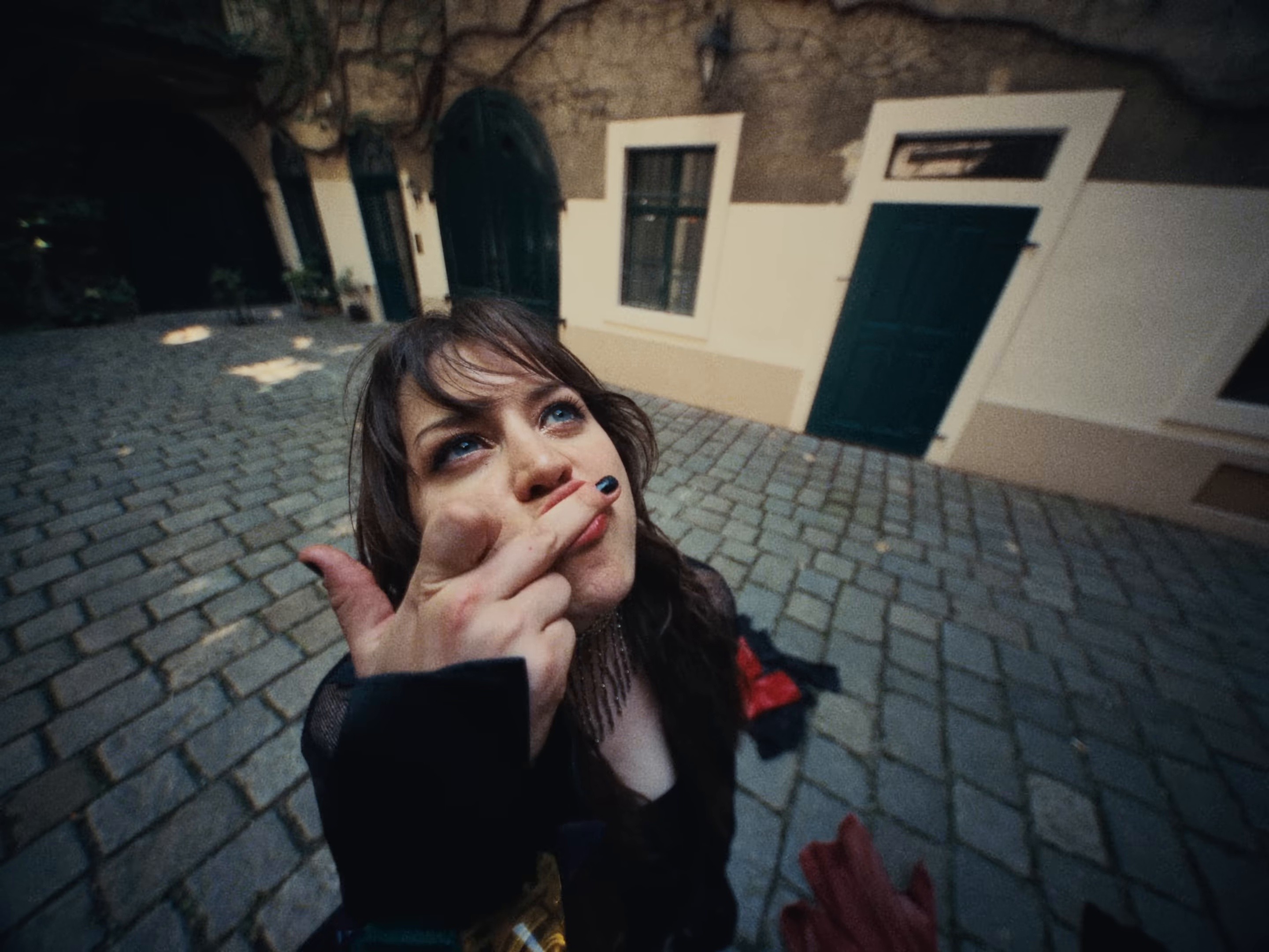 aufnimmawiederschaun (2024) —  shot,  lighting