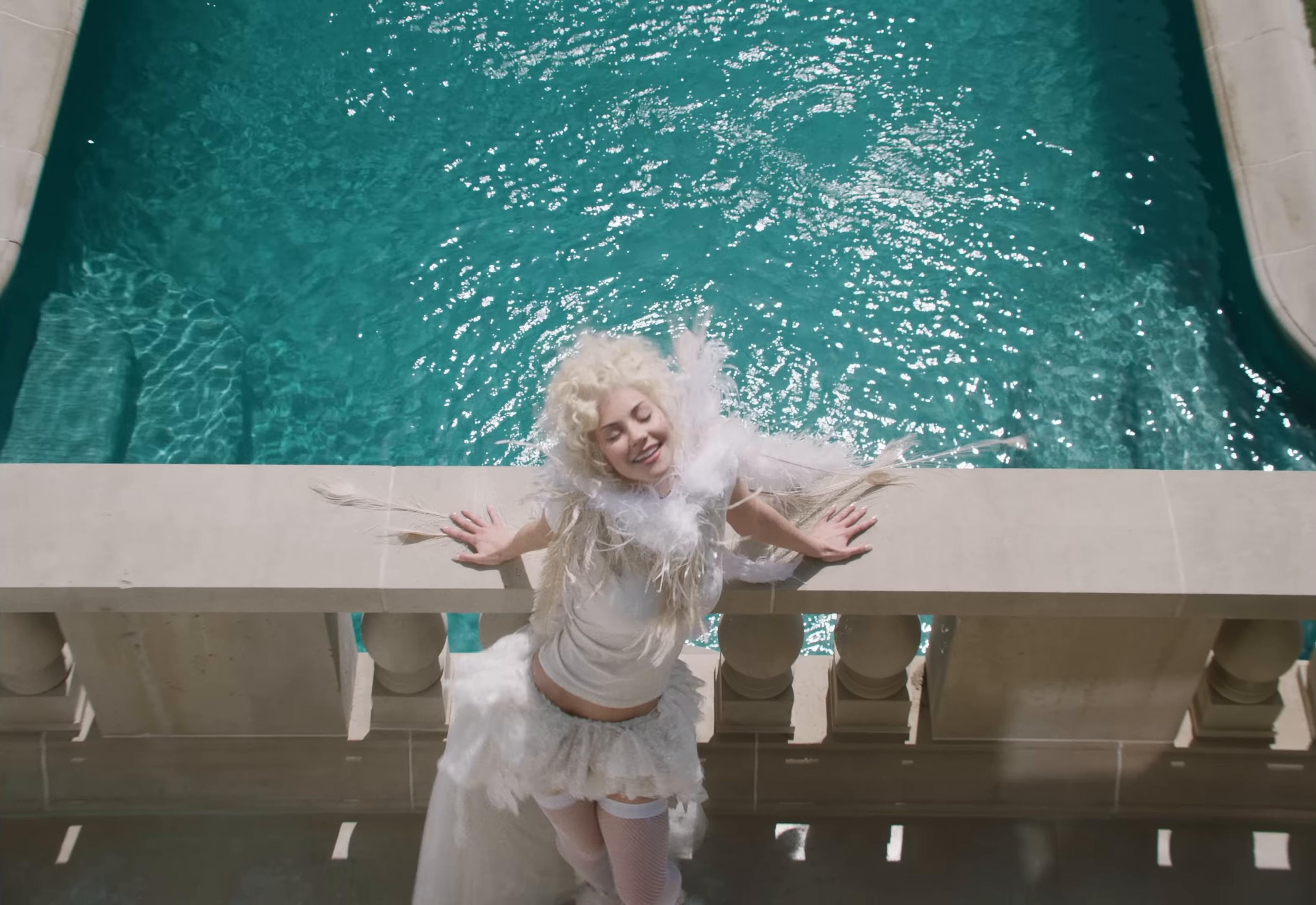 CUNTISSIMO (2025) —  shot,  lighting