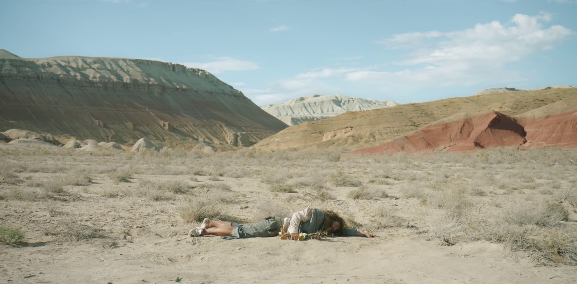 Britney (2018) —  shot,  lighting