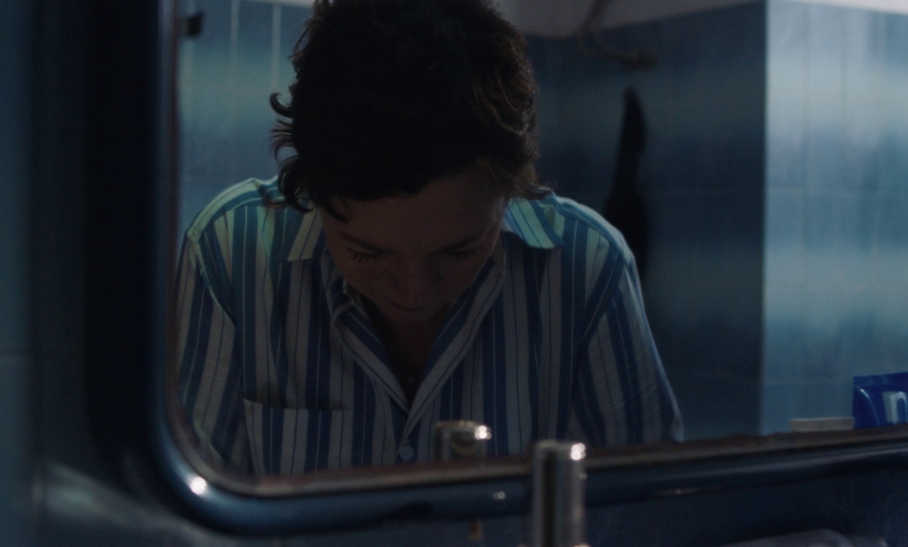 The Lost Daughter (2021) —  shot,  lighting